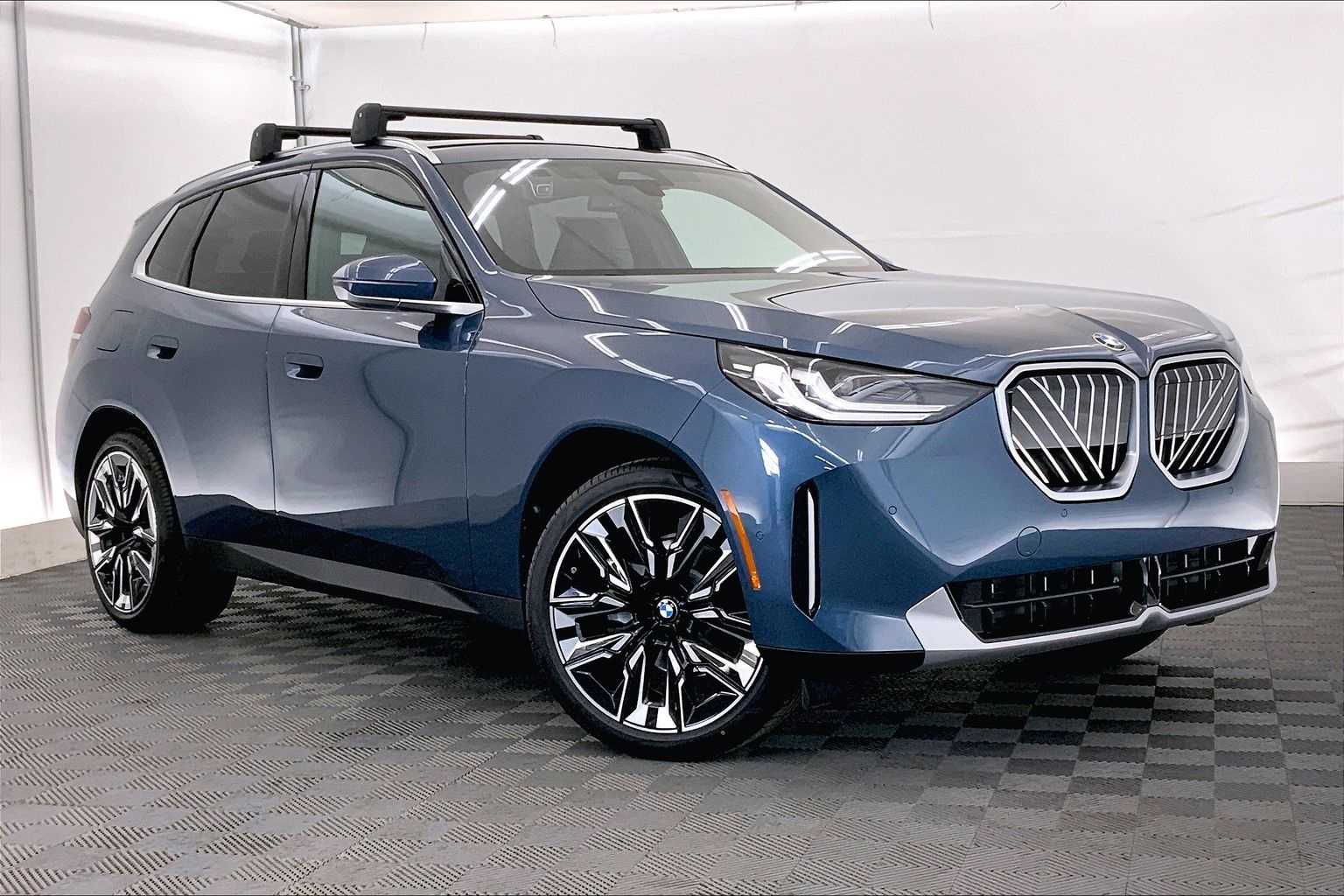 Thumbnail: 2025 BMW X3 - 21