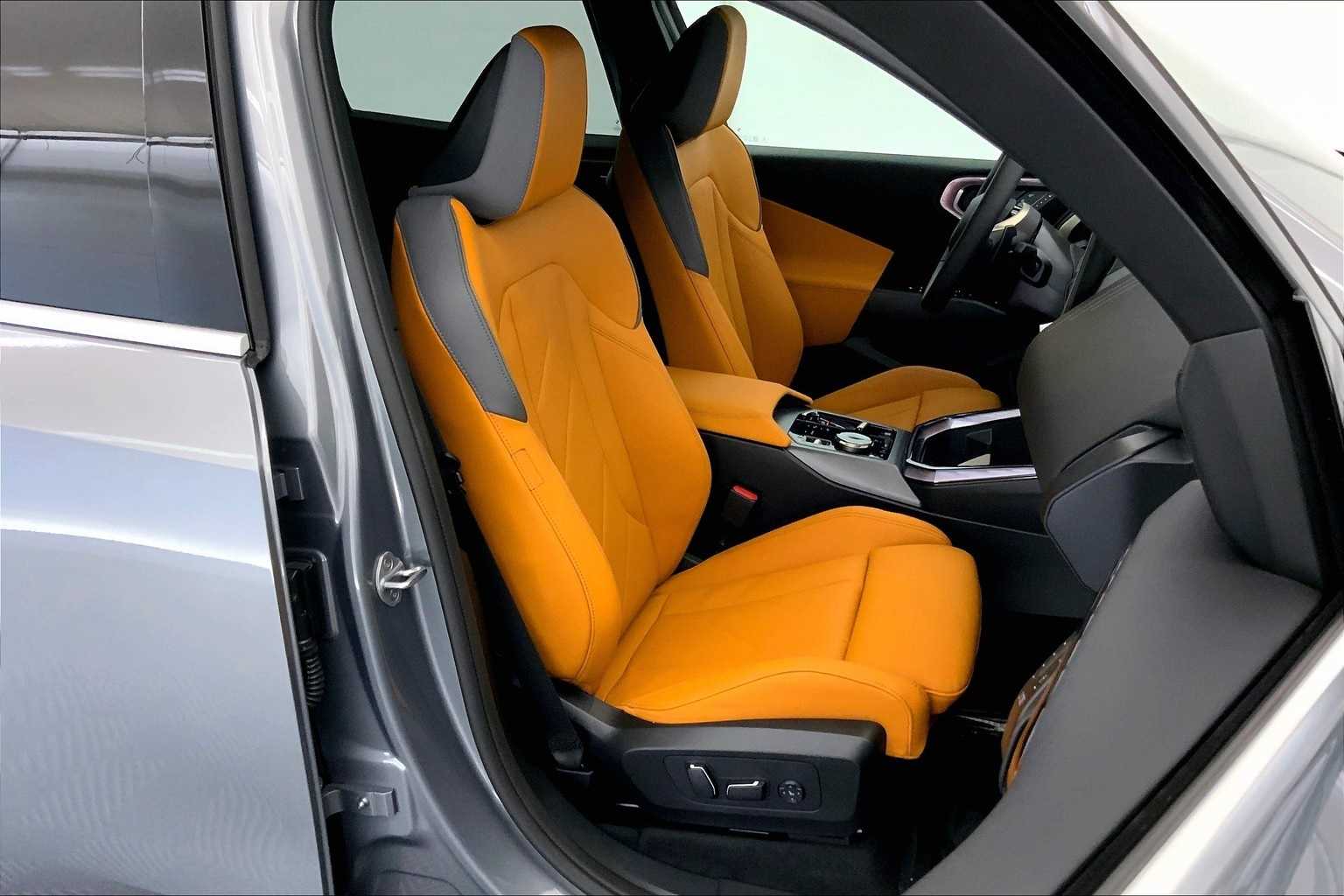 Thumbnail: 2025 BMW X3 - 14