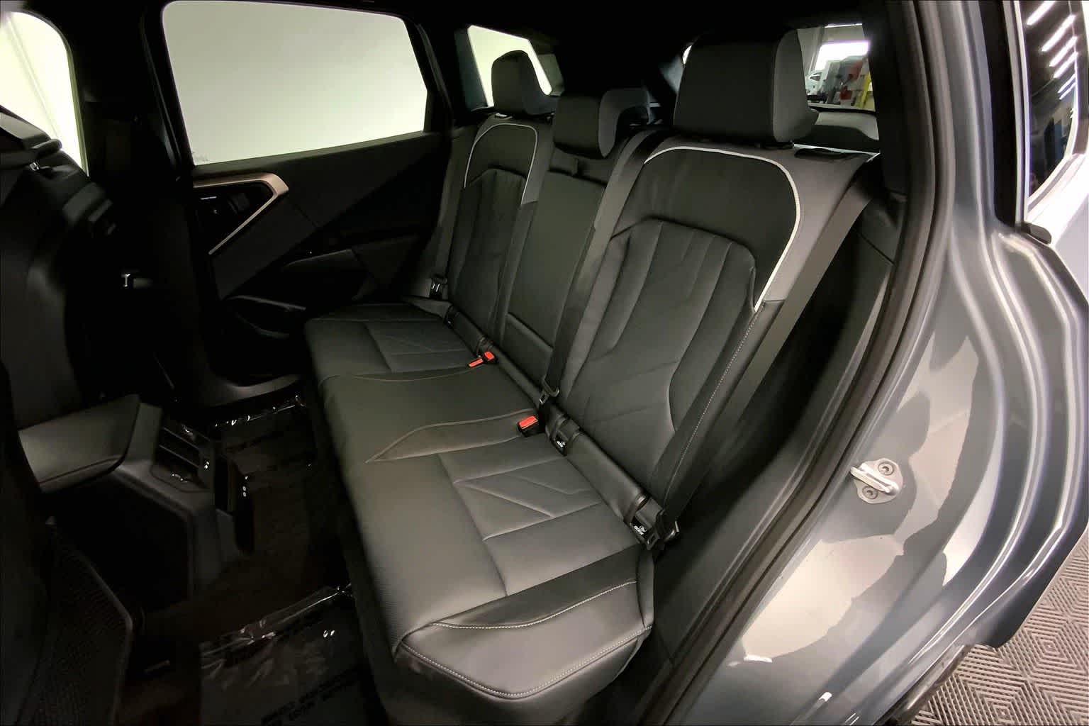 Thumbnail: 2025 BMW X3 - 13