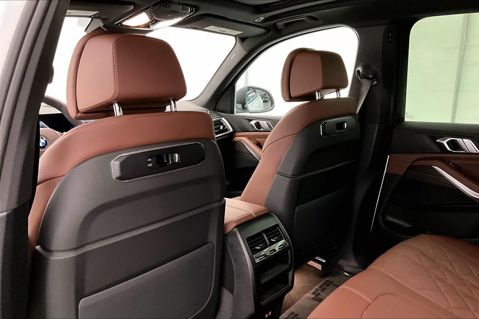 Thumbnail: 2026 BMW X5 - 12