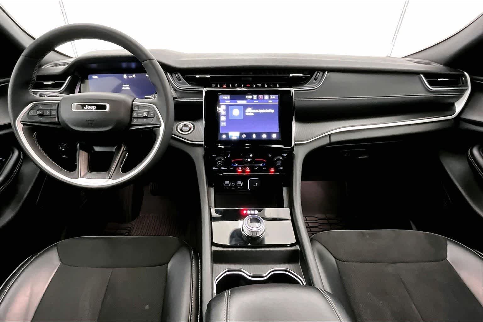 Thumbnail: 2023 Jeep Grand Cherokee - 10