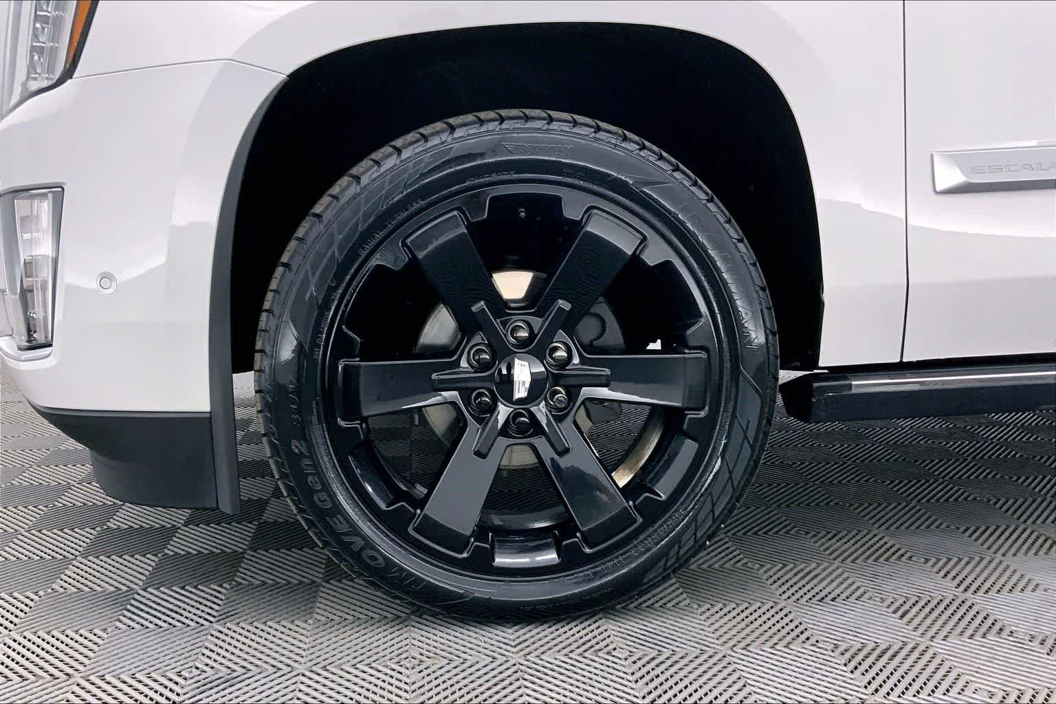 Thumbnail: 2020 Cadillac Escalade - 8