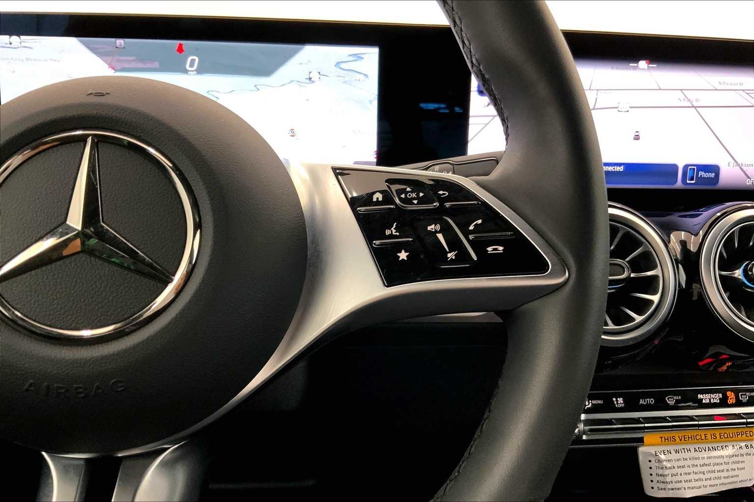 Thumbnail: 2024 Mercedes-Benz EQB - 25