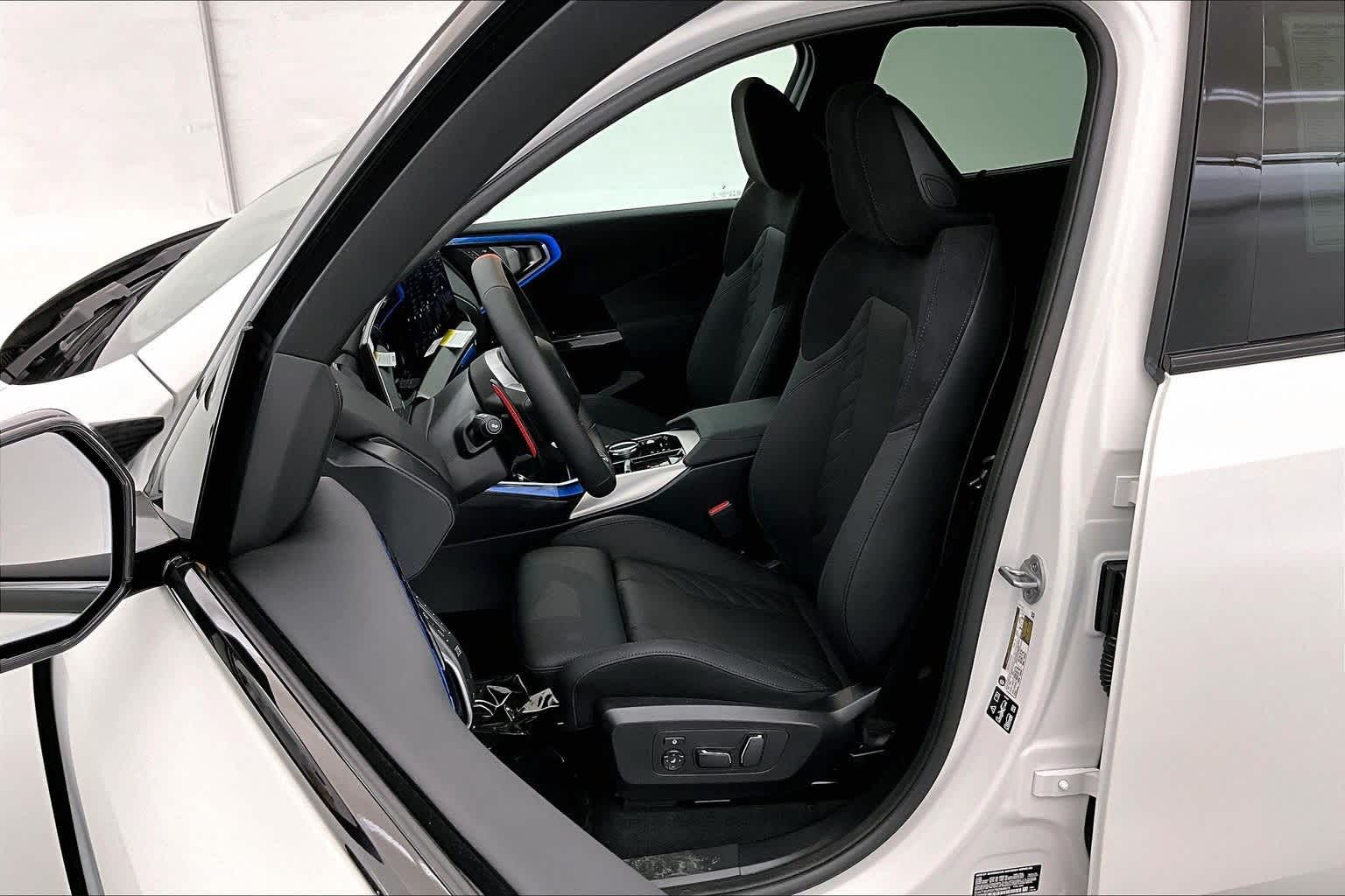 Thumbnail: 2026 BMW X3 - 11