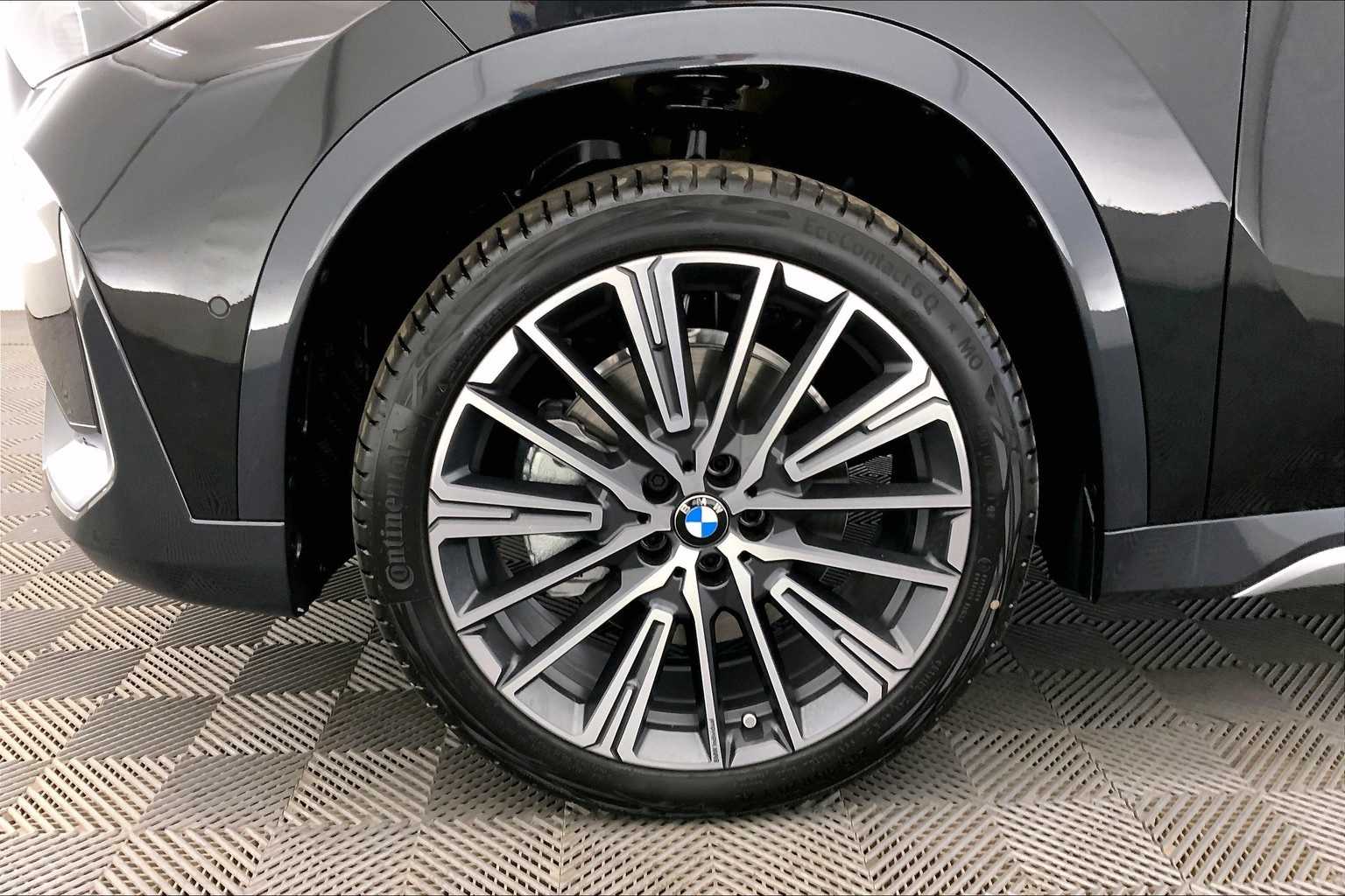 Thumbnail: 2025 BMW X1 - 8