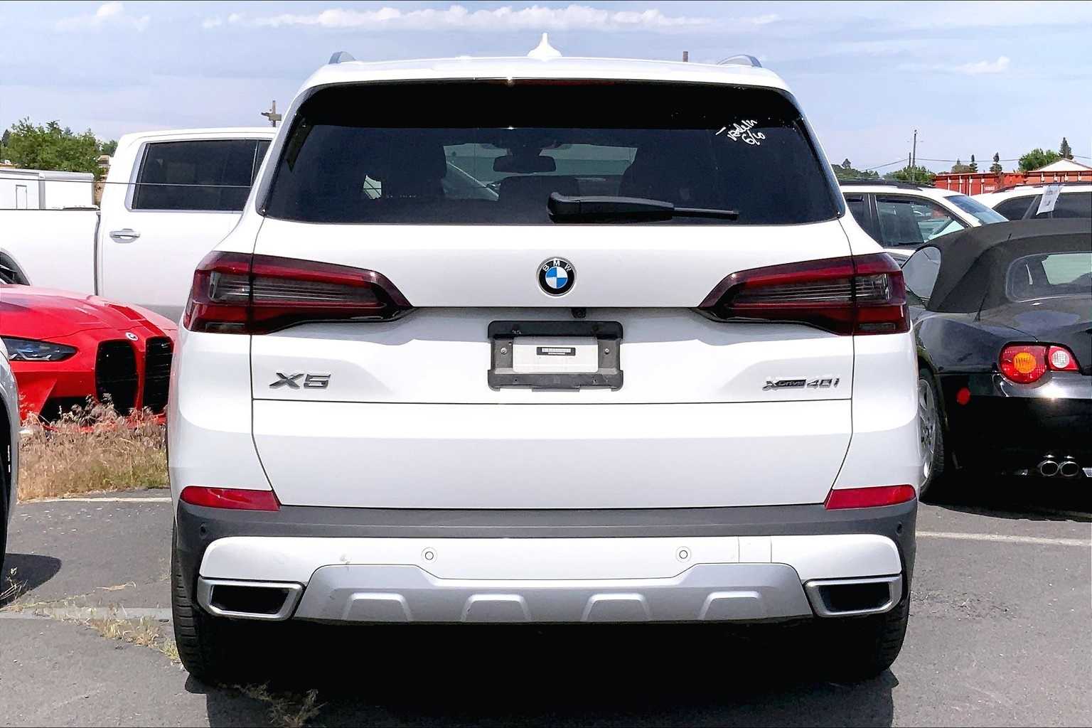 2022 BMW X5 xDrive40i 5