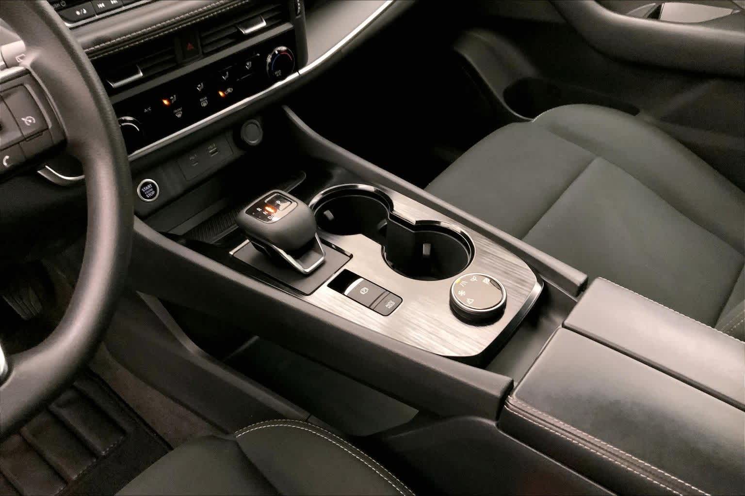 Thumbnail: 2023 Nissan Rogue - 16