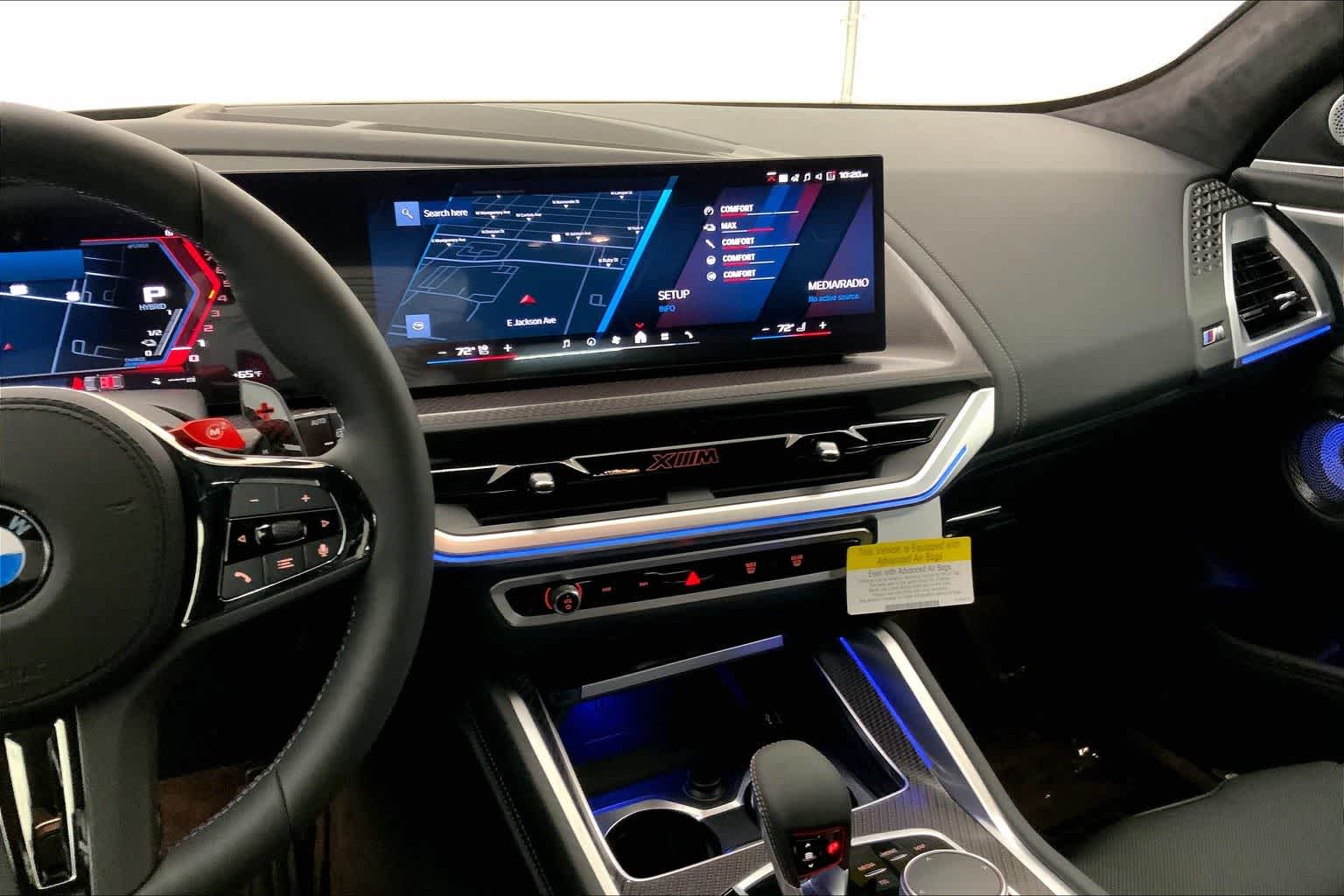 Thumbnail: 2026 BMW XM - 16