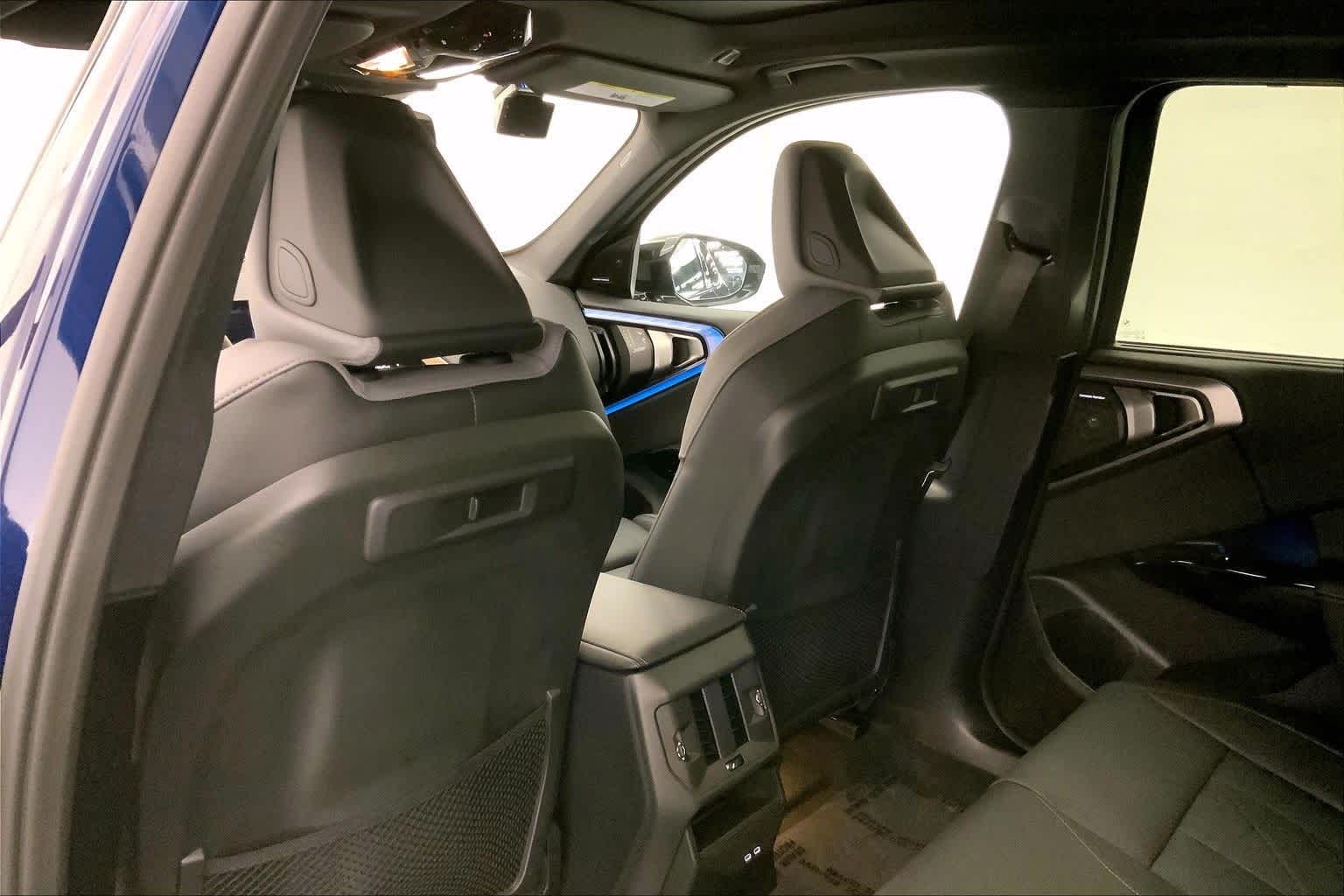 Thumbnail: 2026 BMW X3 - 12