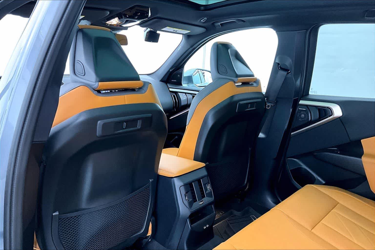 Thumbnail: 2025 BMW X3 - 12