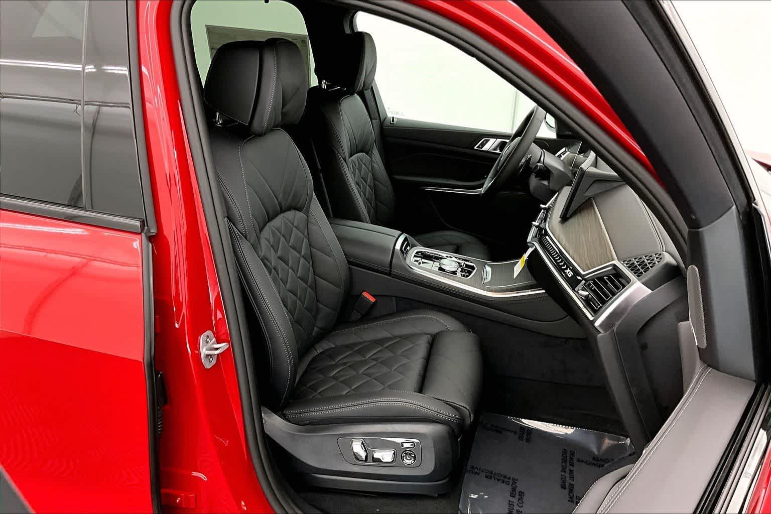 Thumbnail: 2026 BMW X5 - 14