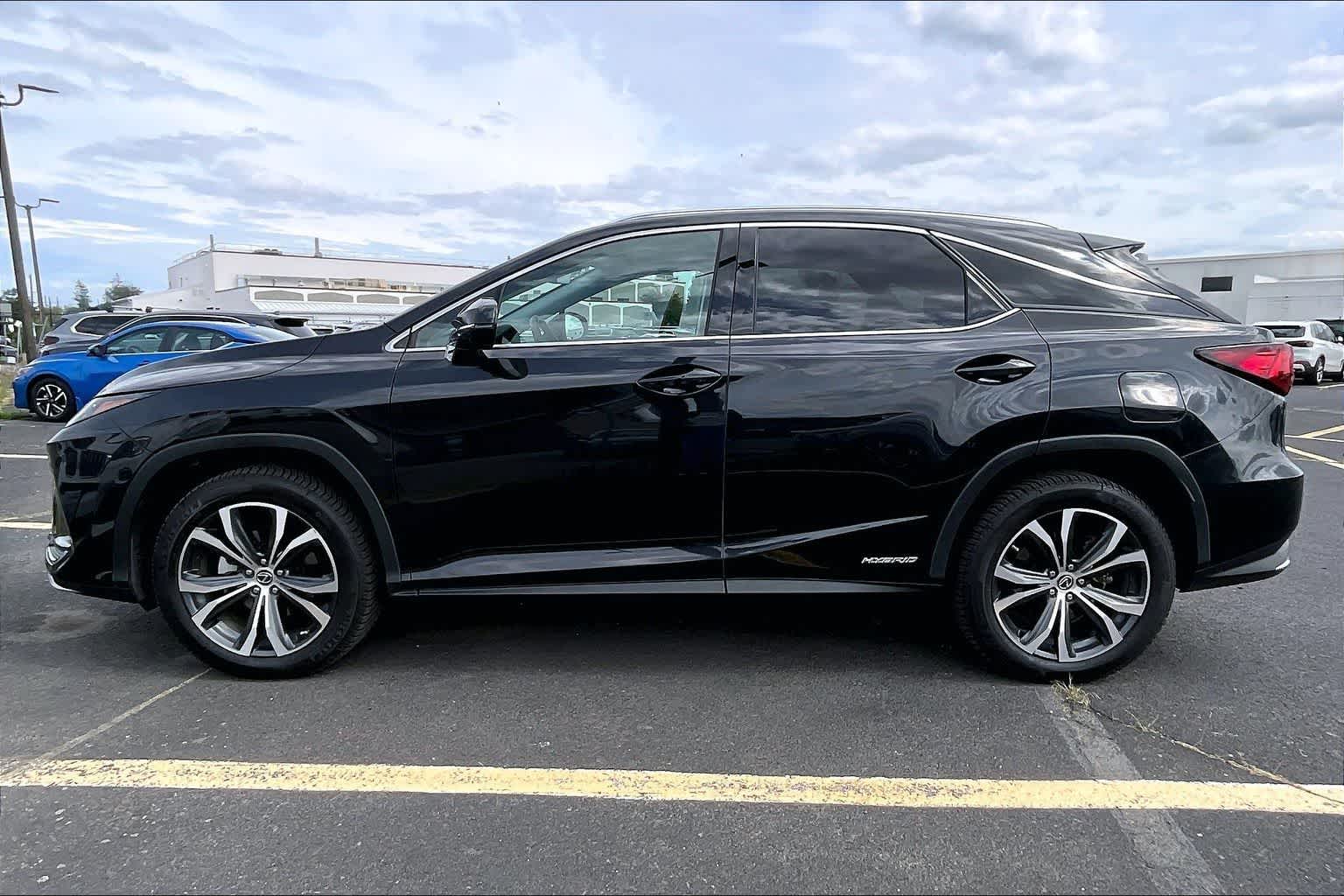 Thumbnail: 2022 Lexus RX - 3