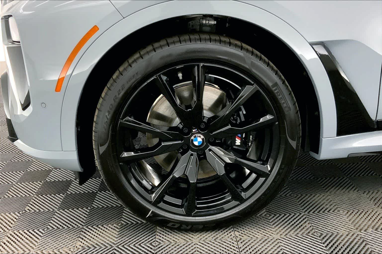 Thumbnail: 2026 BMW X7 - 8