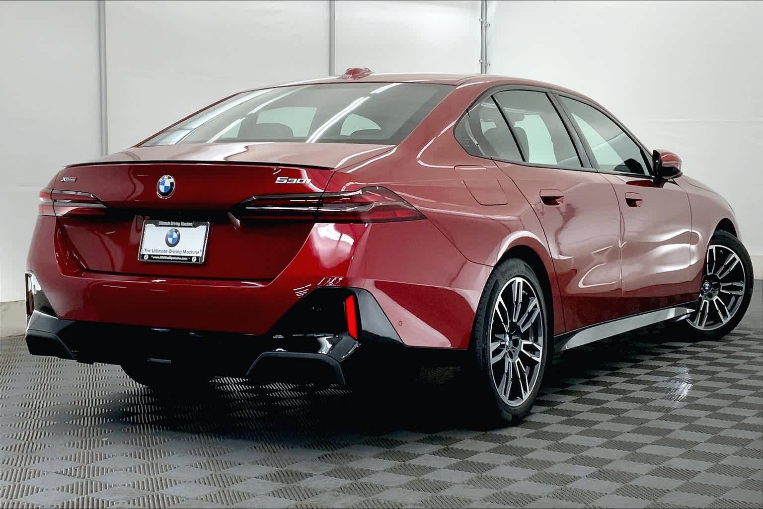 Thumbnail: 2024 BMW 5 Series - 22