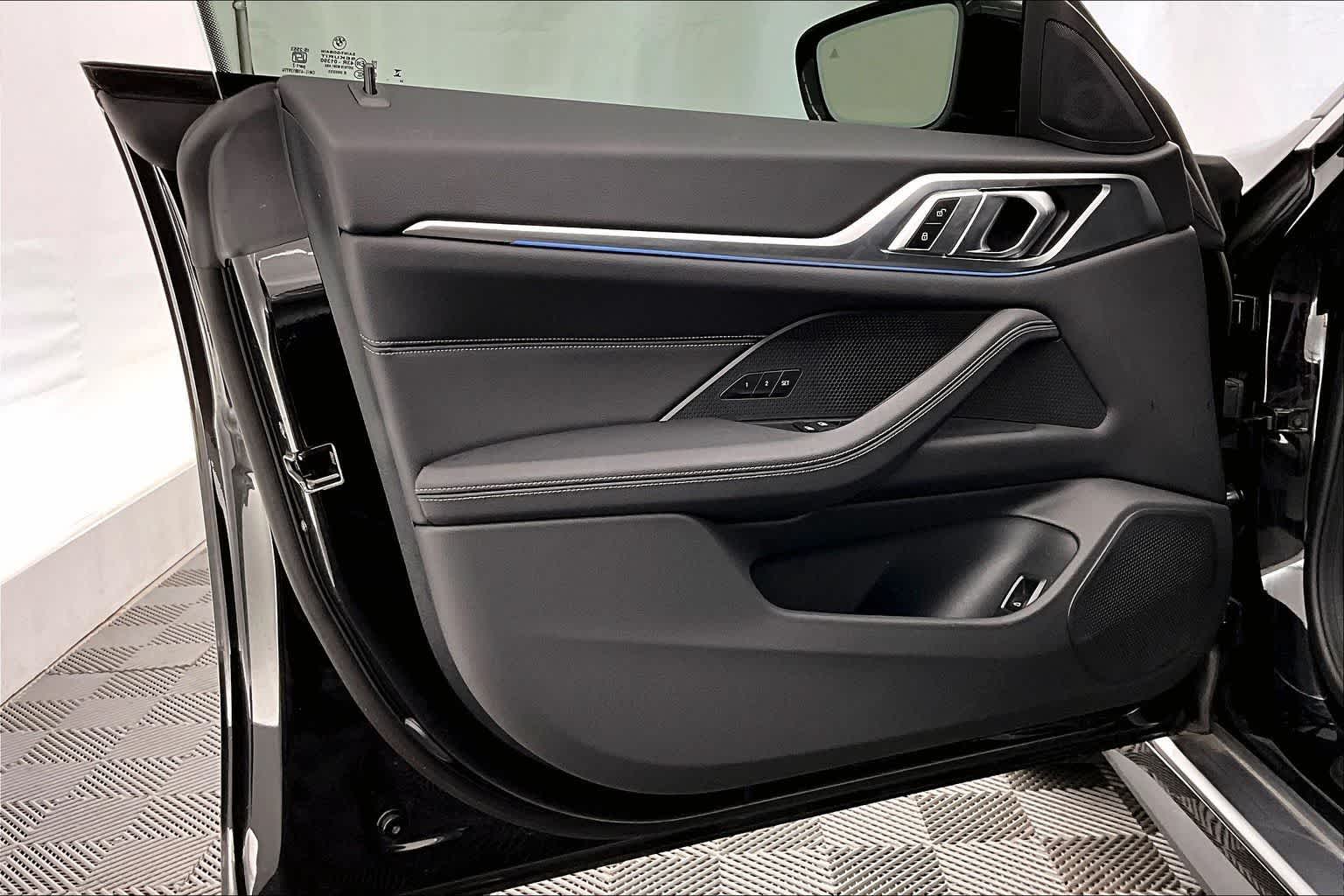 Thumbnail: 2025 BMW i4 - 27