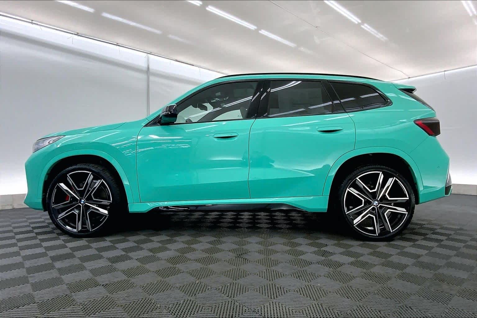 Thumbnail: 2026 BMW X1 - 3