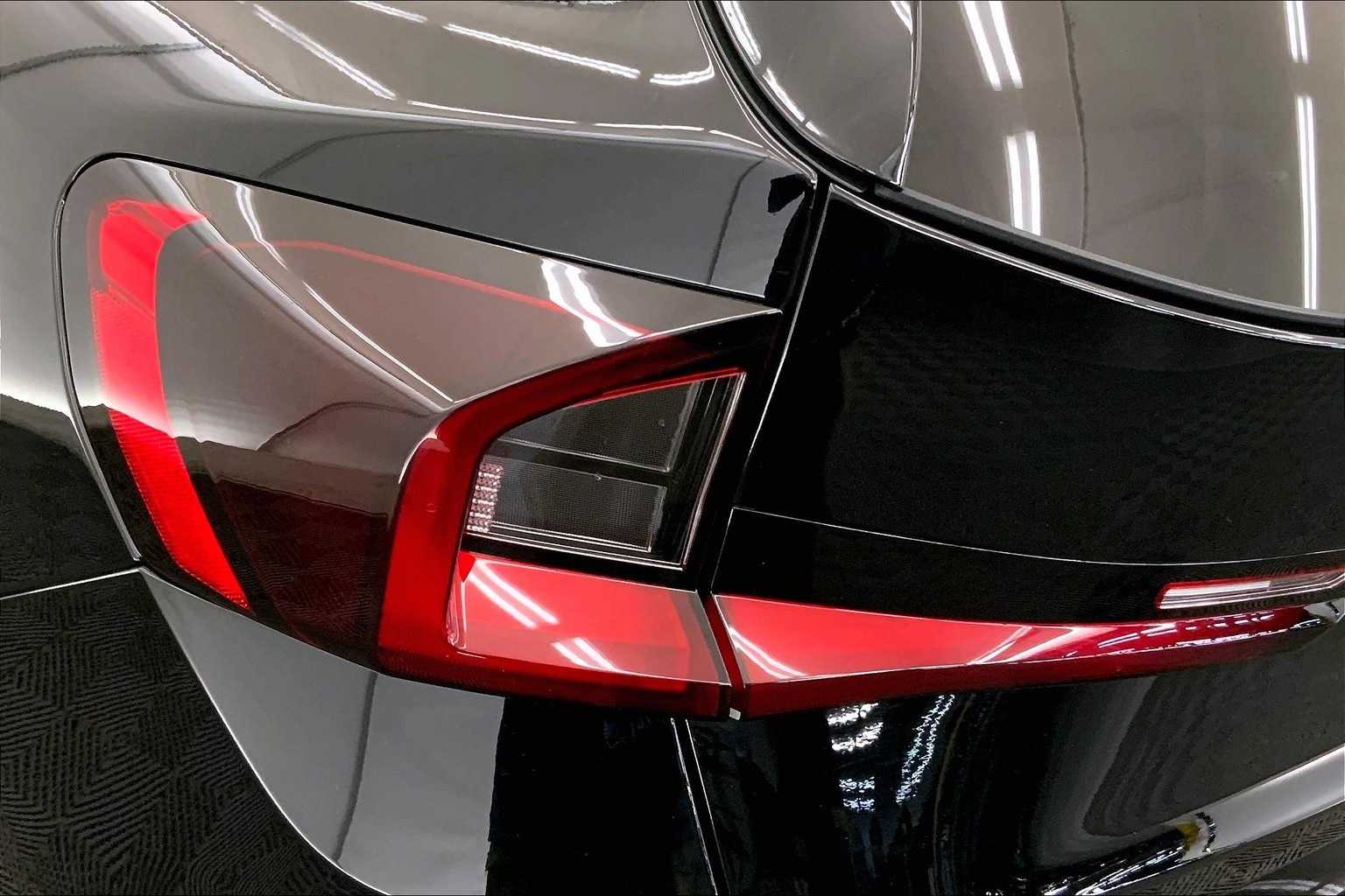 Thumbnail: 2025 BMW X1 - 32