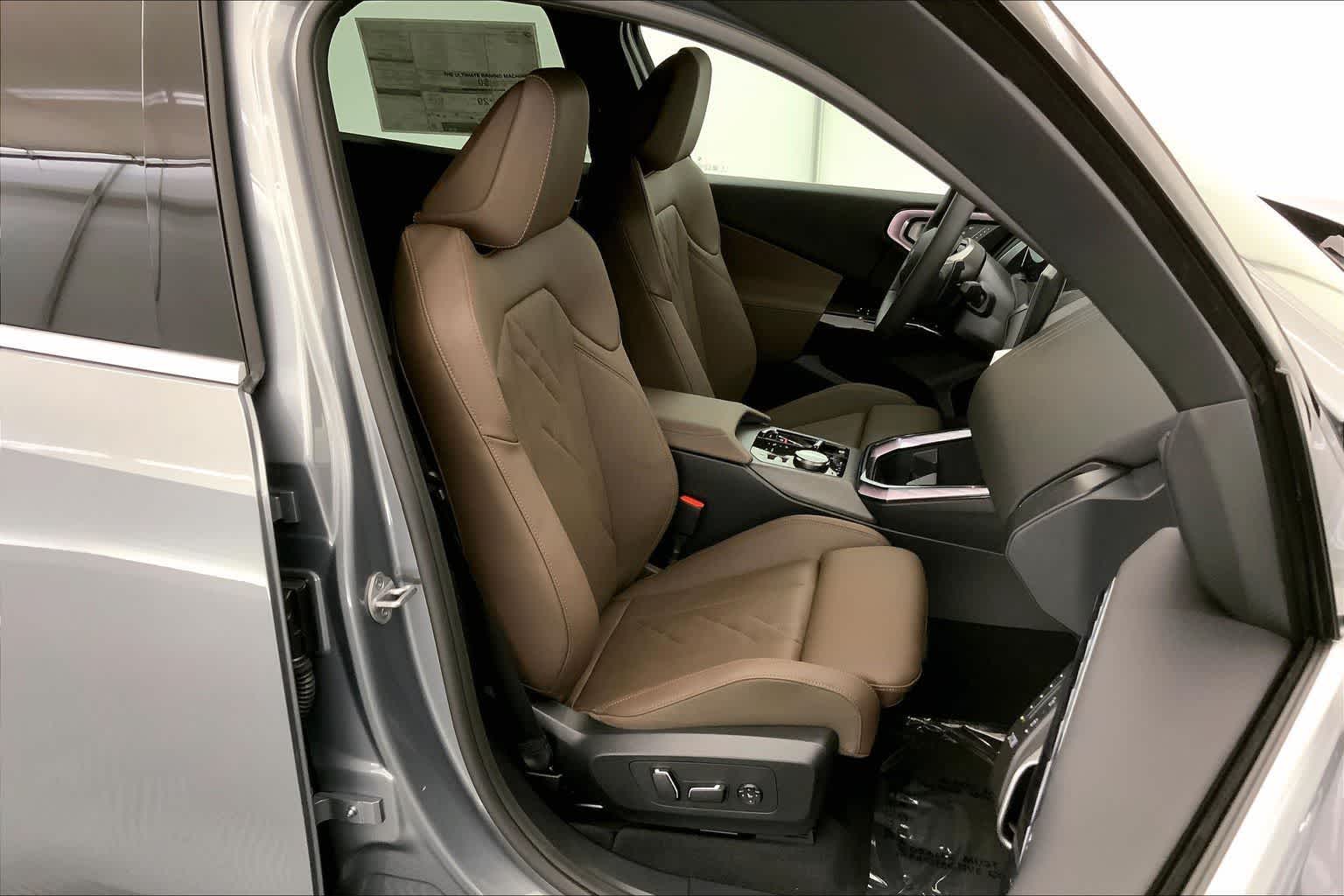 Thumbnail: 2026 BMW X3 - 14