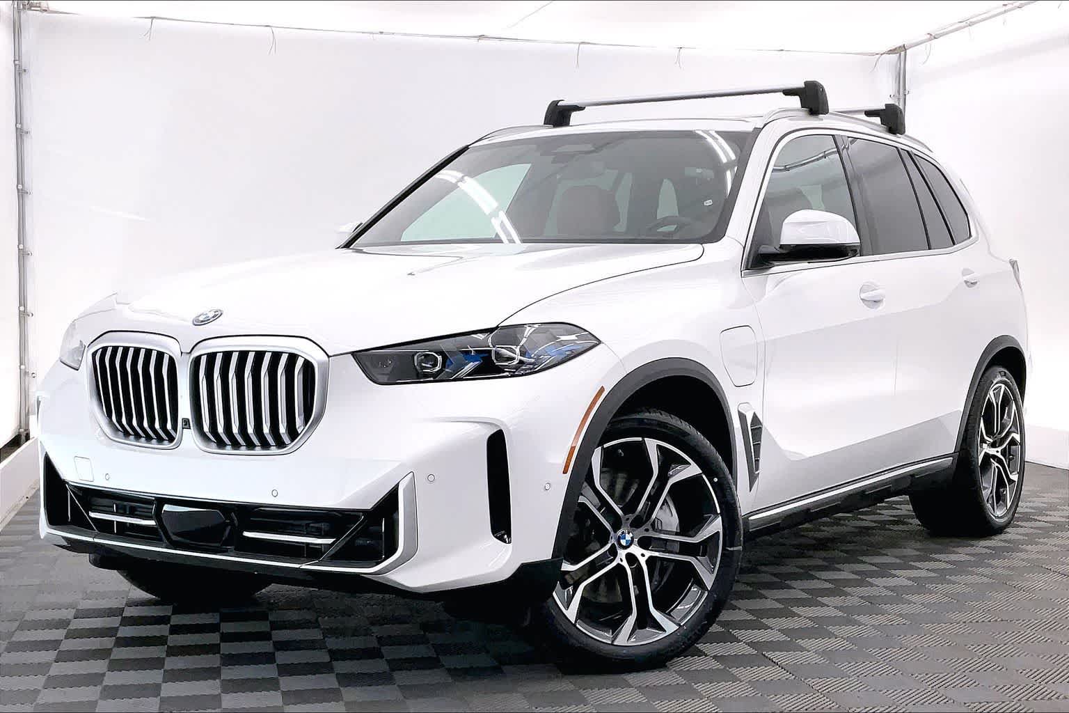 Thumbnail: 2026 BMW X5 - 1