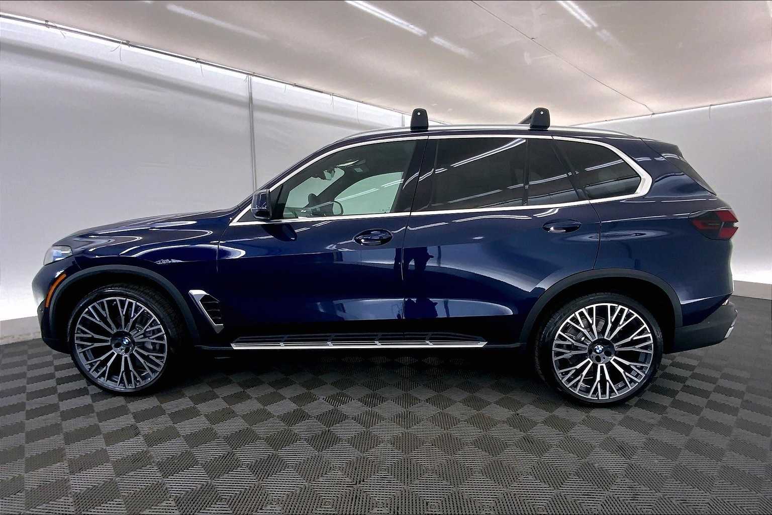 Thumbnail: 2026 BMW X5 - 3