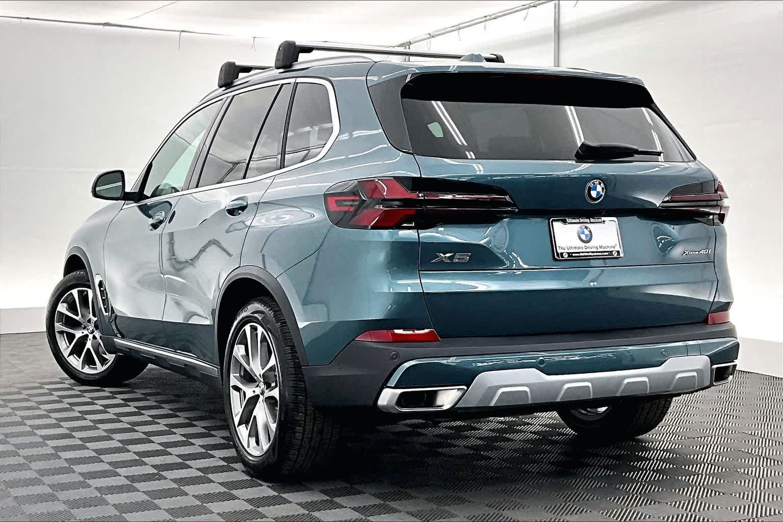 Thumbnail: 2026 BMW X5 - 4