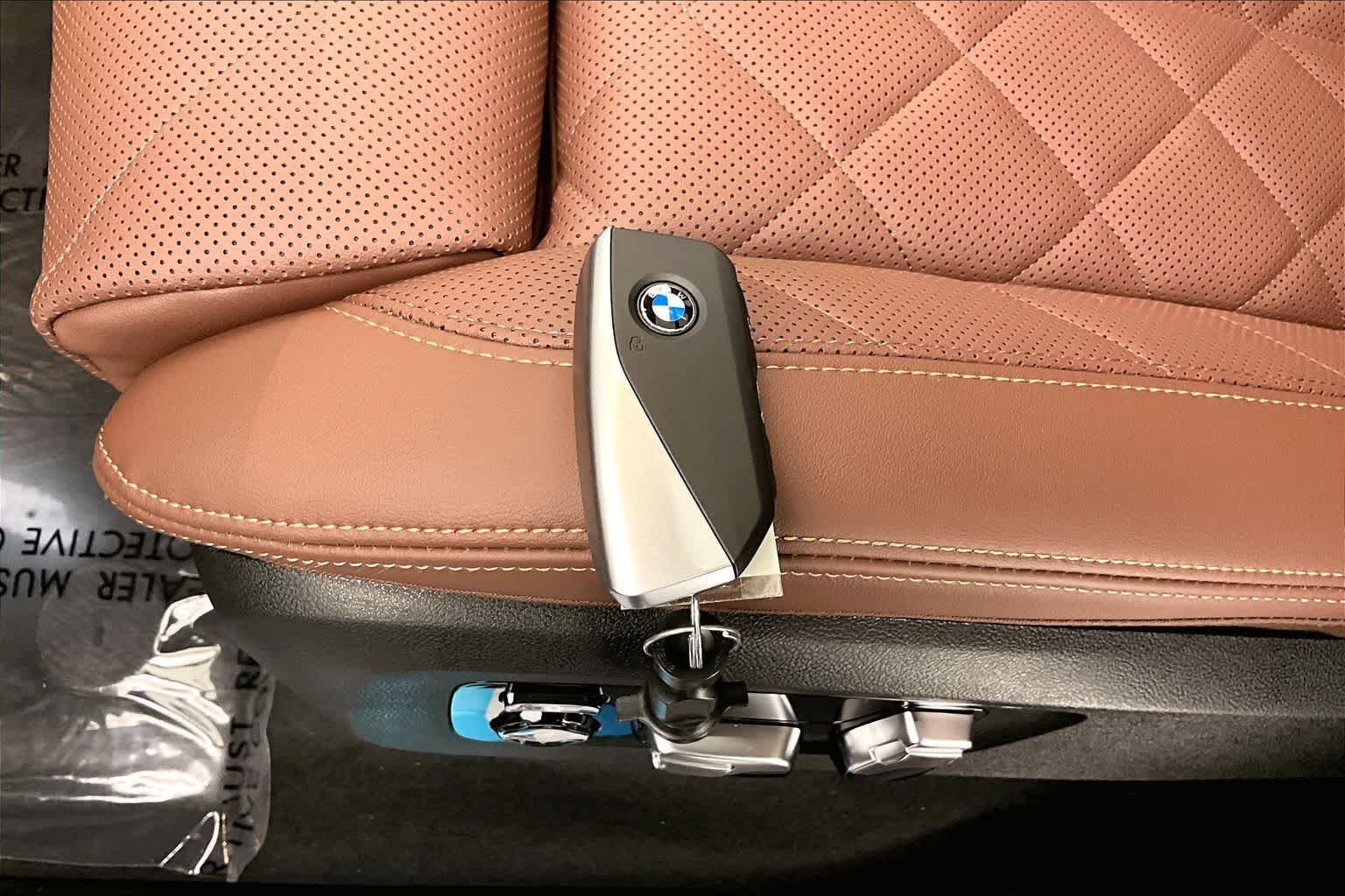 Thumbnail: 2026 BMW X5 - 20