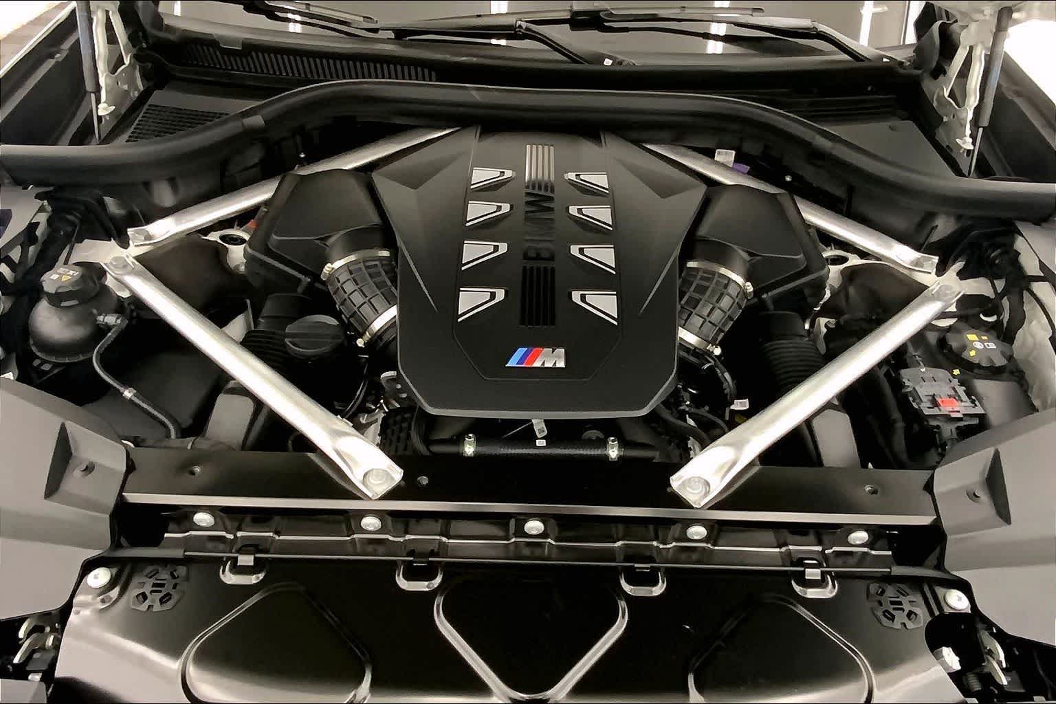 Thumbnail: 2026 BMW X7 - 9