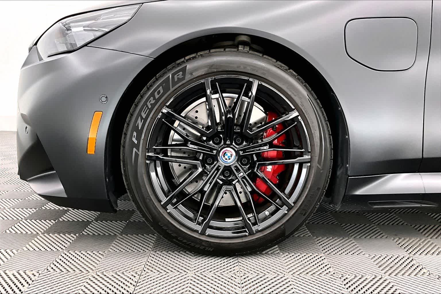 Thumbnail: 2026 BMW M5 - 8