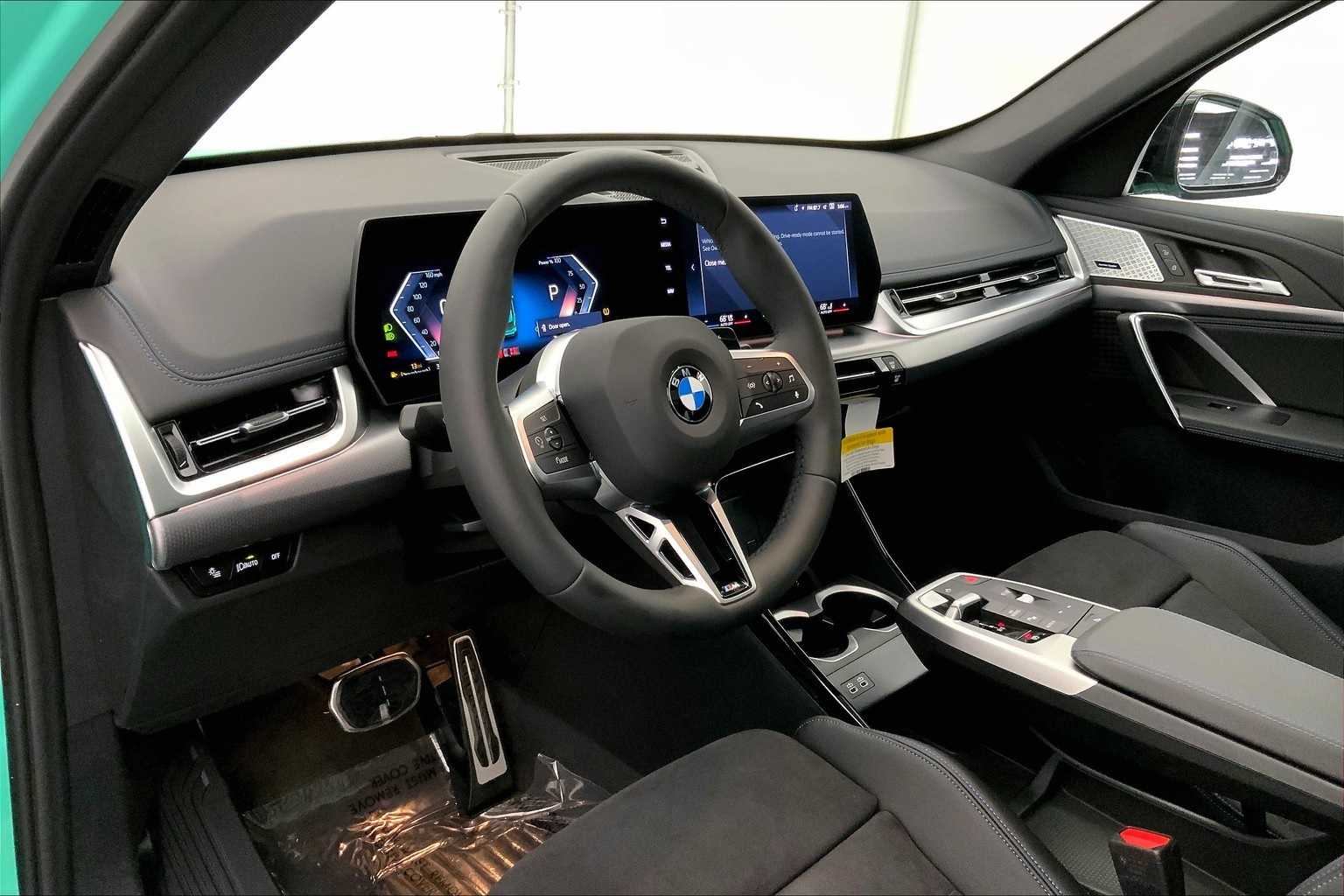 Thumbnail: 2025 BMW X1 - 2