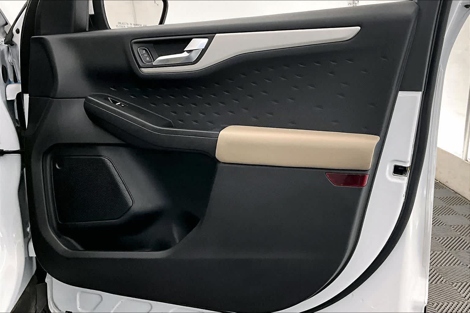 Thumbnail: 2020 Ford Escape - 28