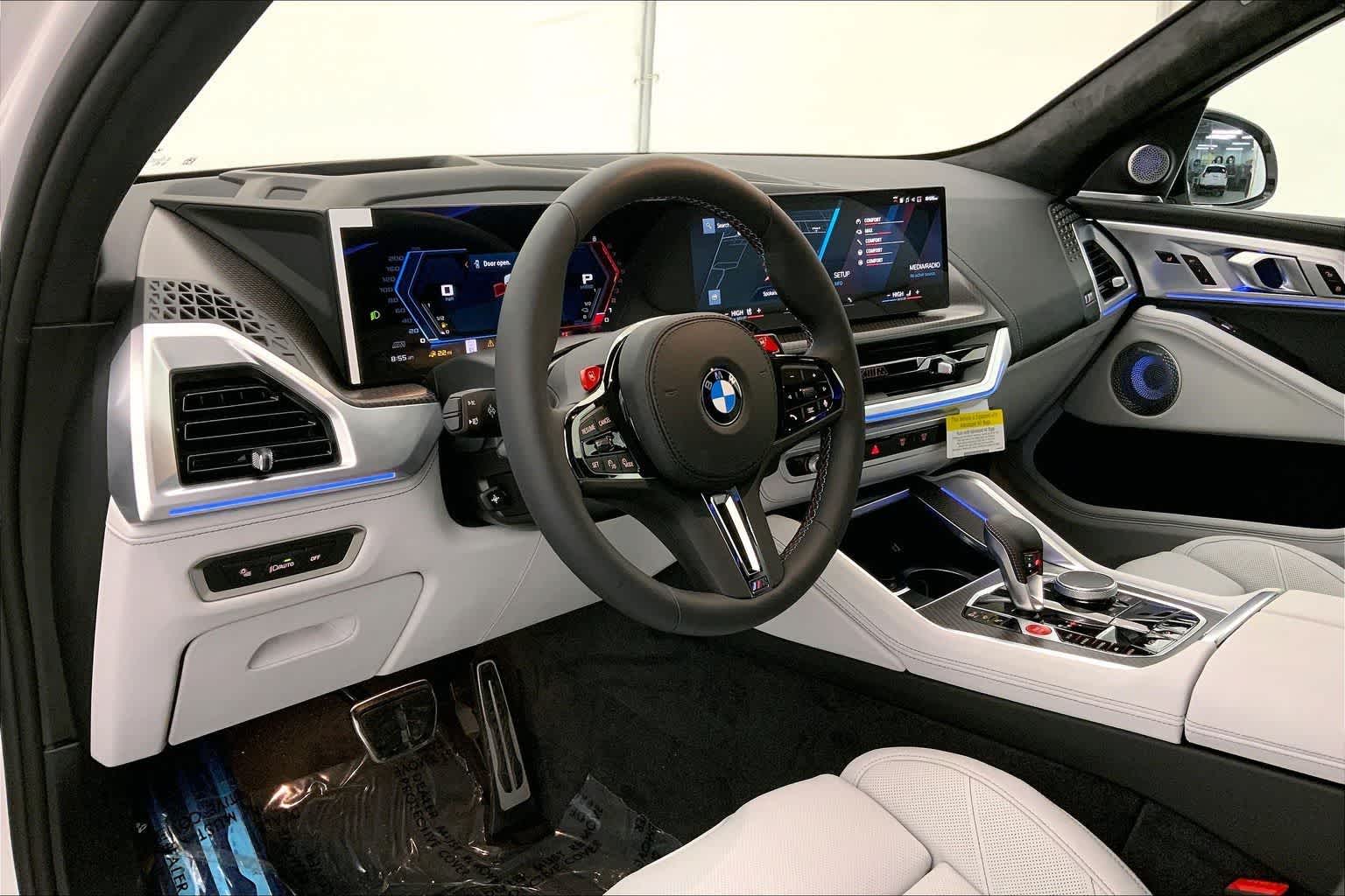 Thumbnail: 2026 BMW XM - 2