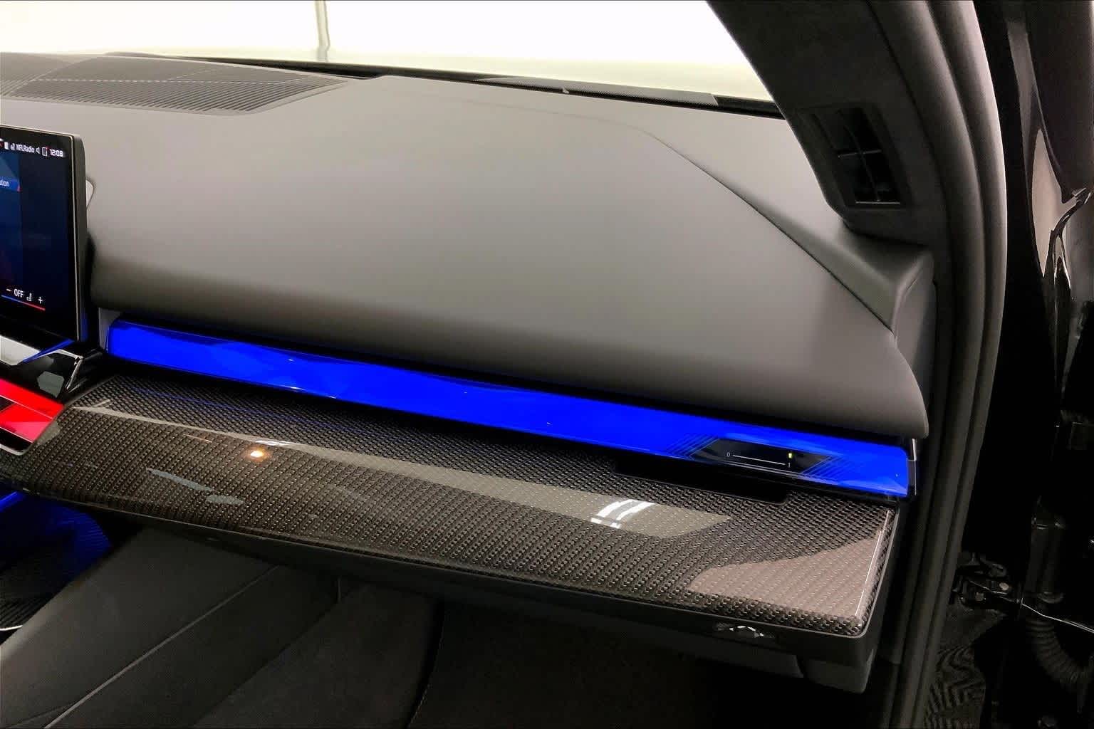 Thumbnail: 2026 BMW M5 - 23