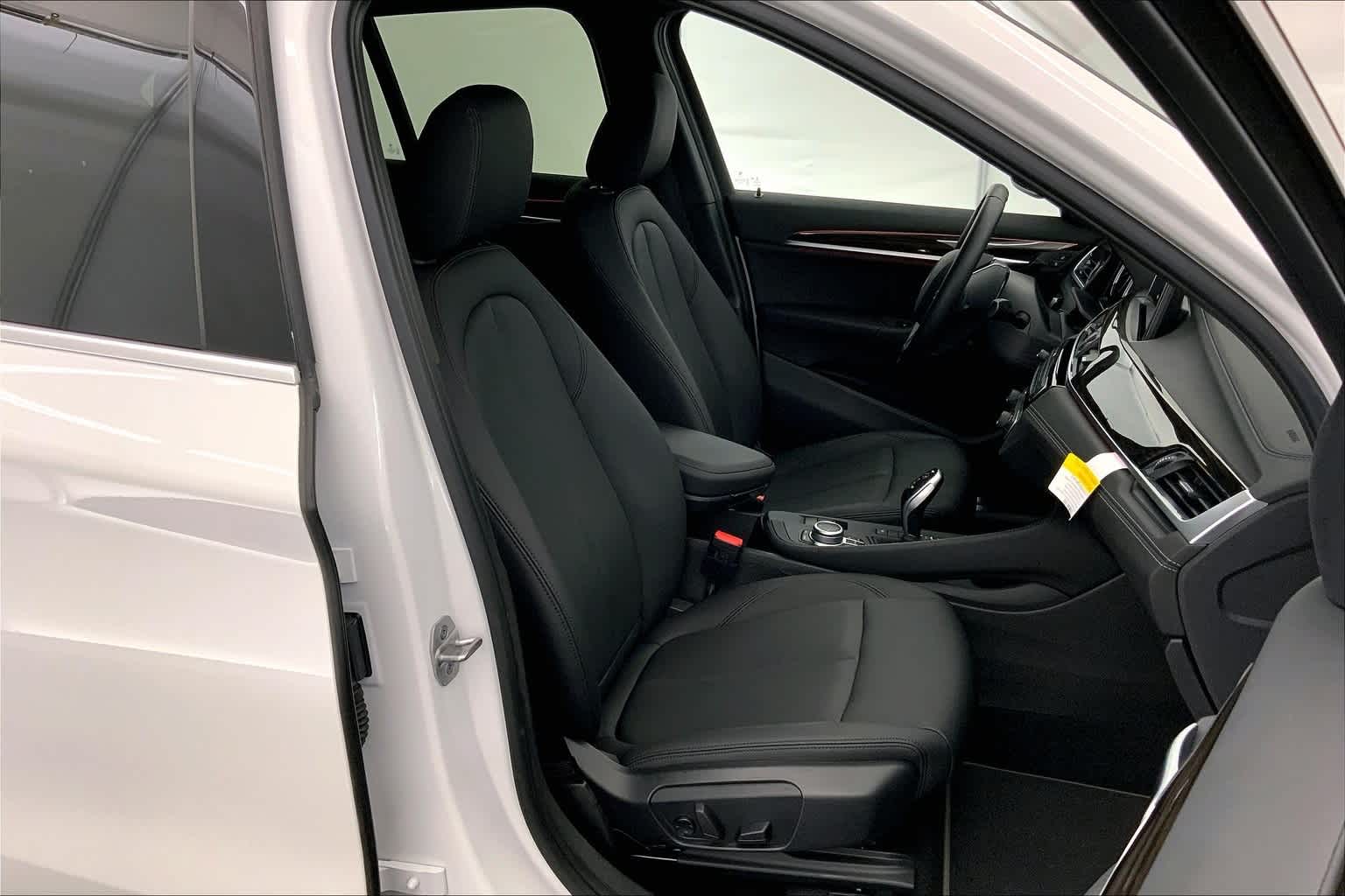 Thumbnail: 2021 BMW X1 - 11