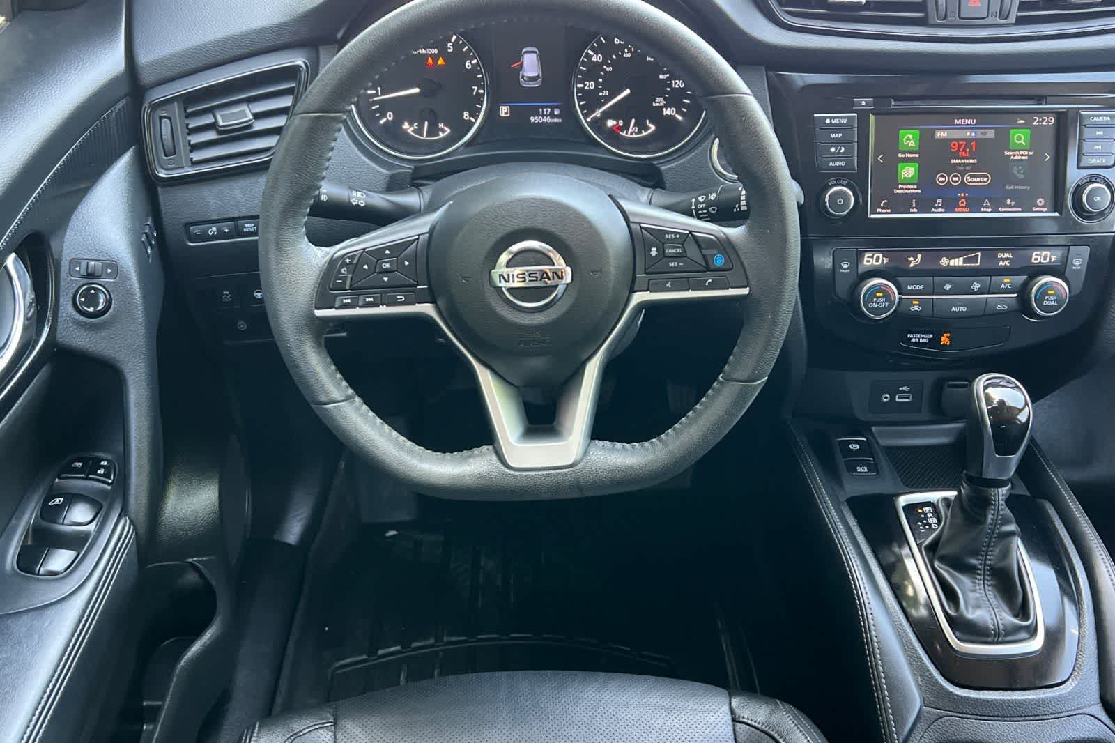 Thumbnail: 2020 Nissan Rogue - 10