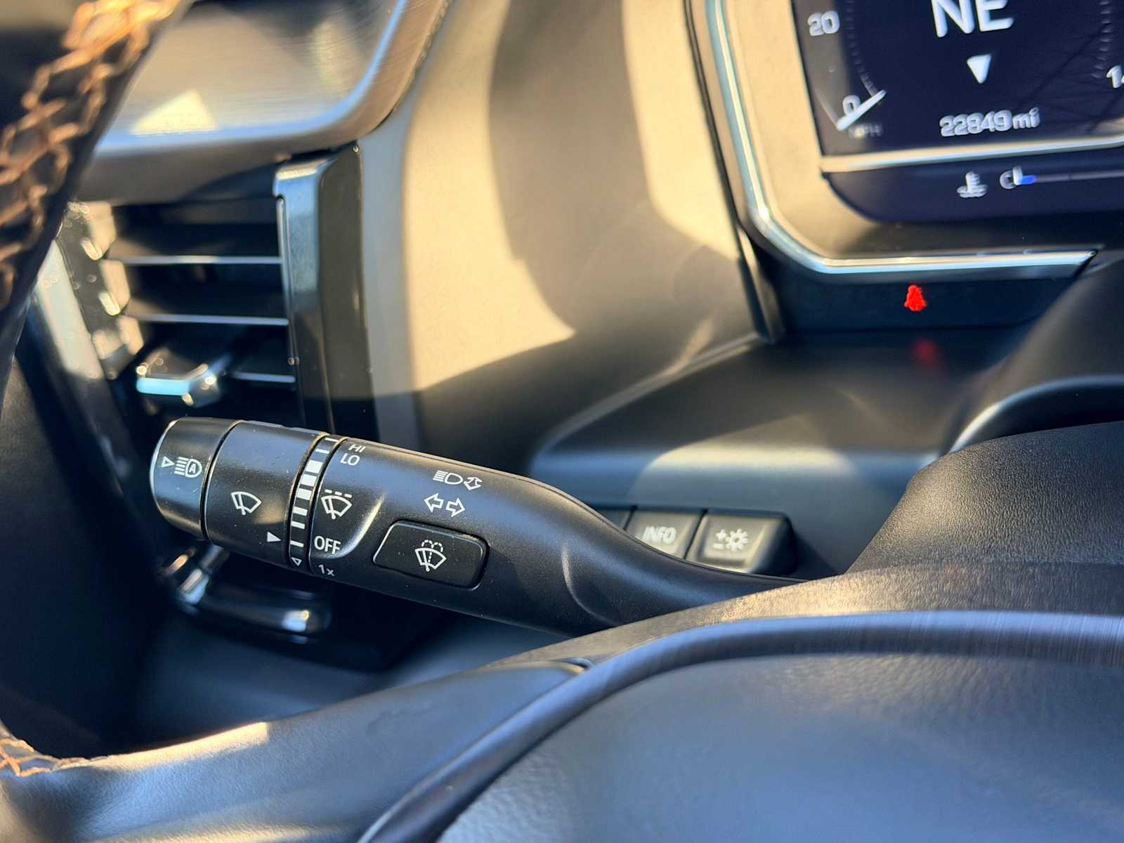 Thumbnail: 2025 GMC Sierra 3500 - 29