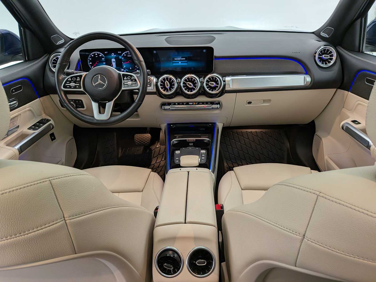 Thumbnail: 2021 Mercedes-Benz GLB - 16