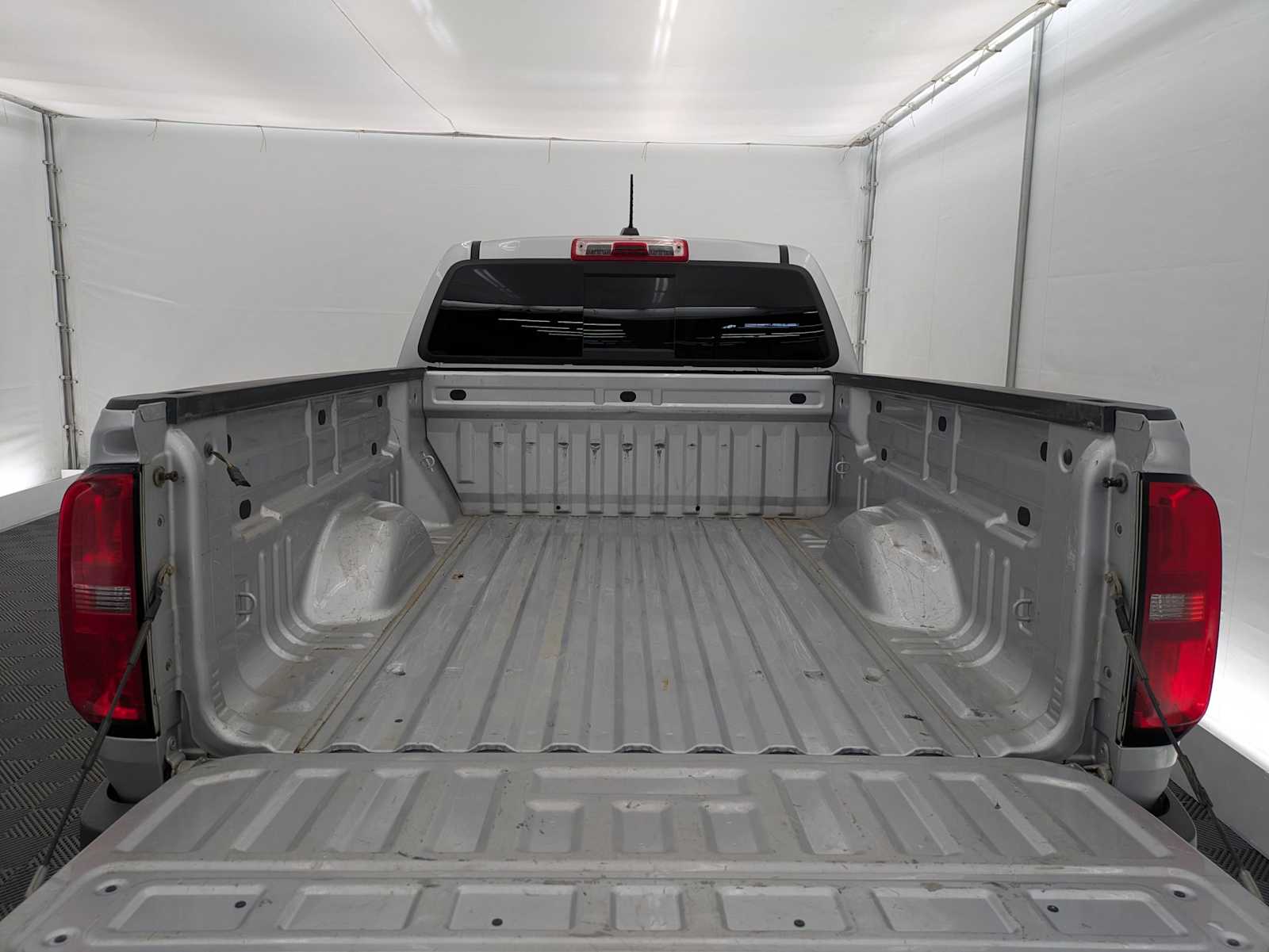 Thumbnail: 2017 Chevrolet Colorado - 33