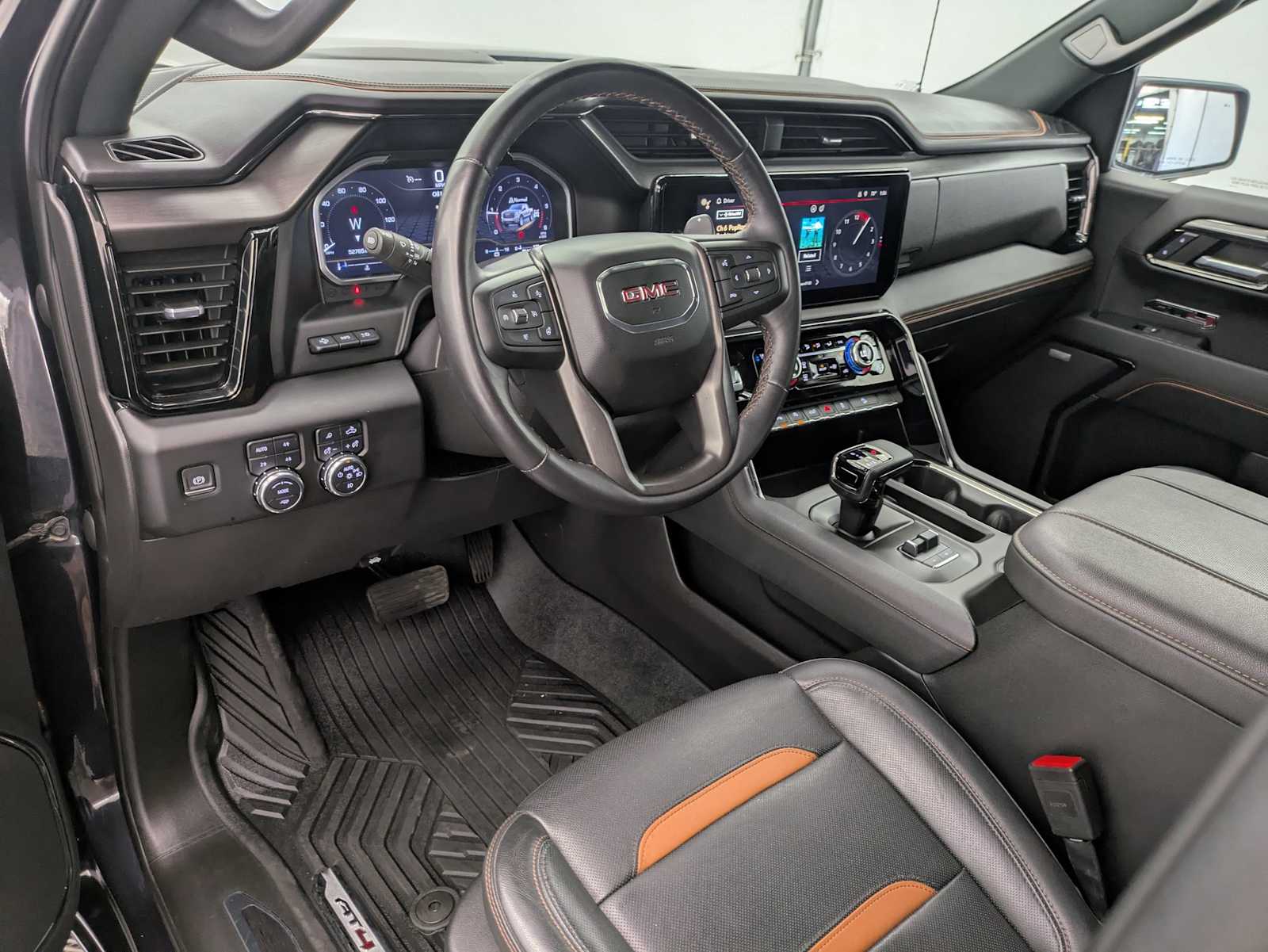 2023 GMC Sierra 1500 AT4 2