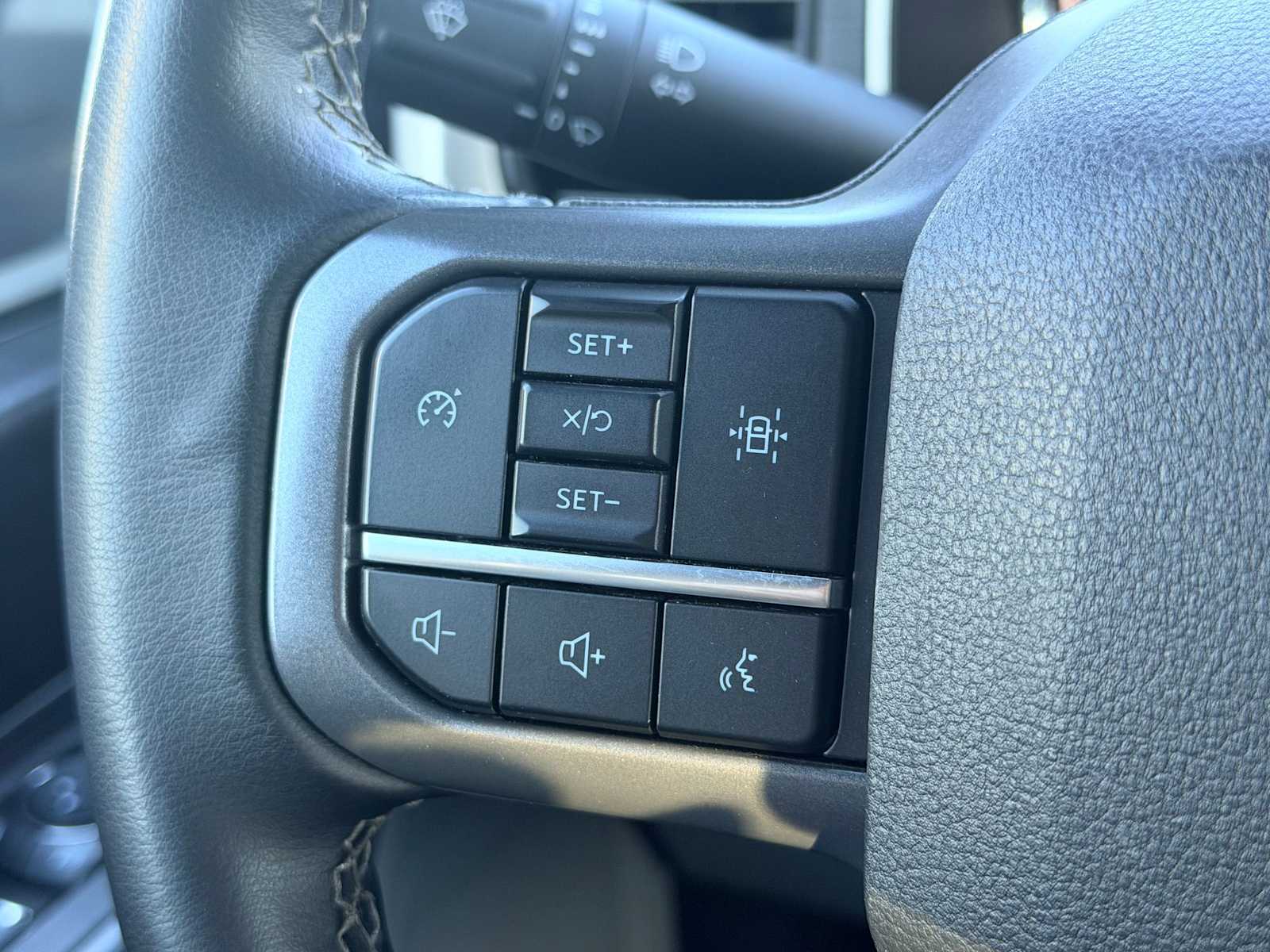 Thumbnail: 2023 Ford F-150 - 23