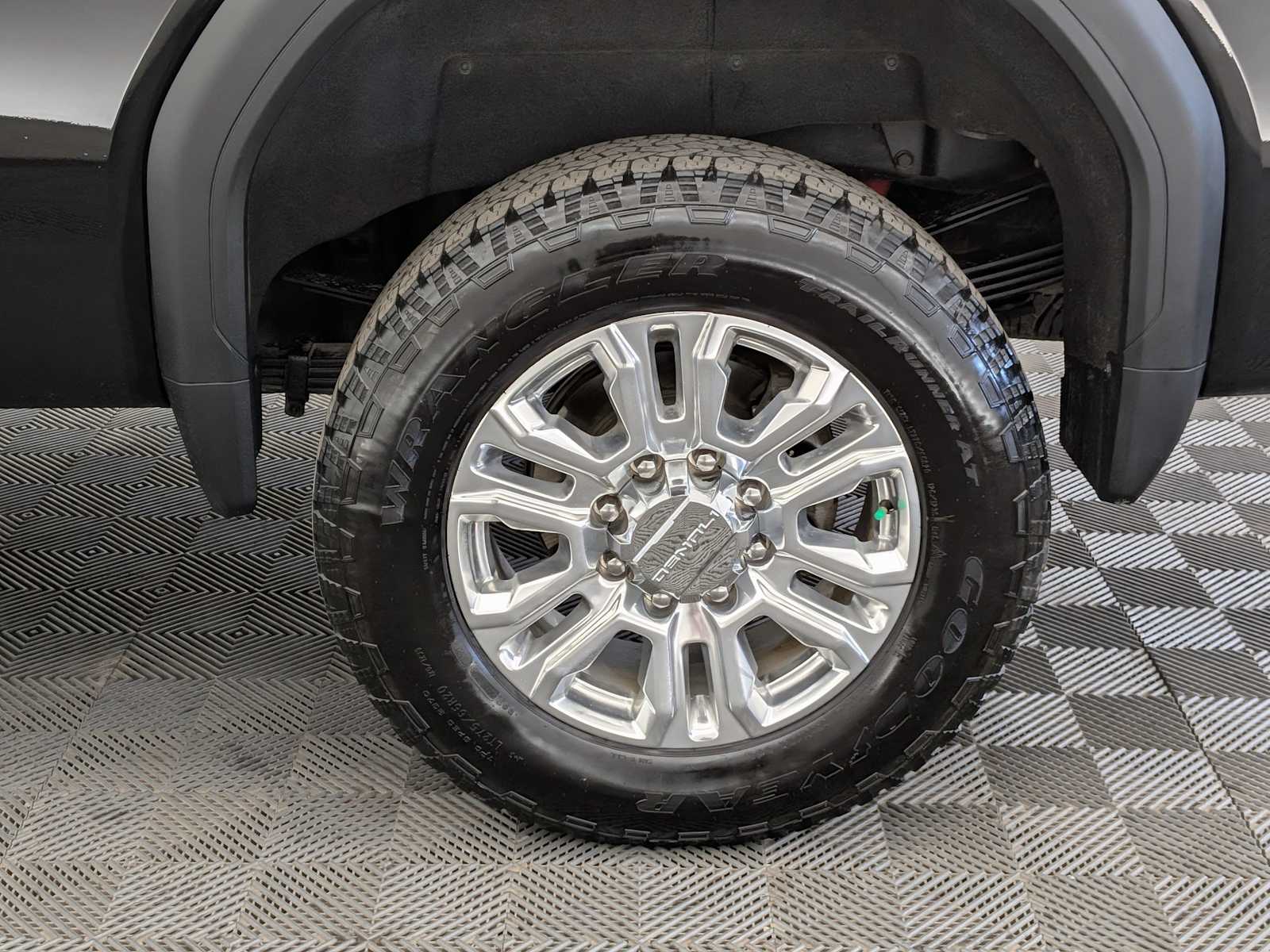 Thumbnail: 2022 GMC Sierra 3500 - 15