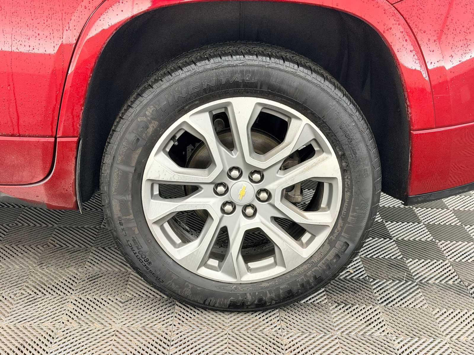 Thumbnail: 2021 Chevrolet Traverse - 14