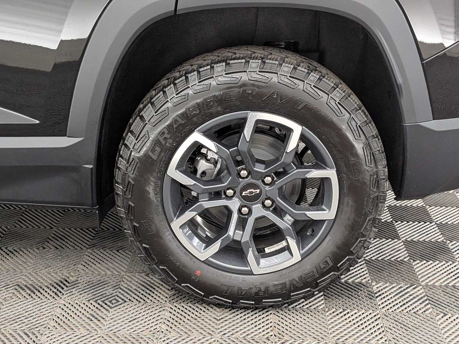 Thumbnail: 2026 Chevrolet Equinox - 15