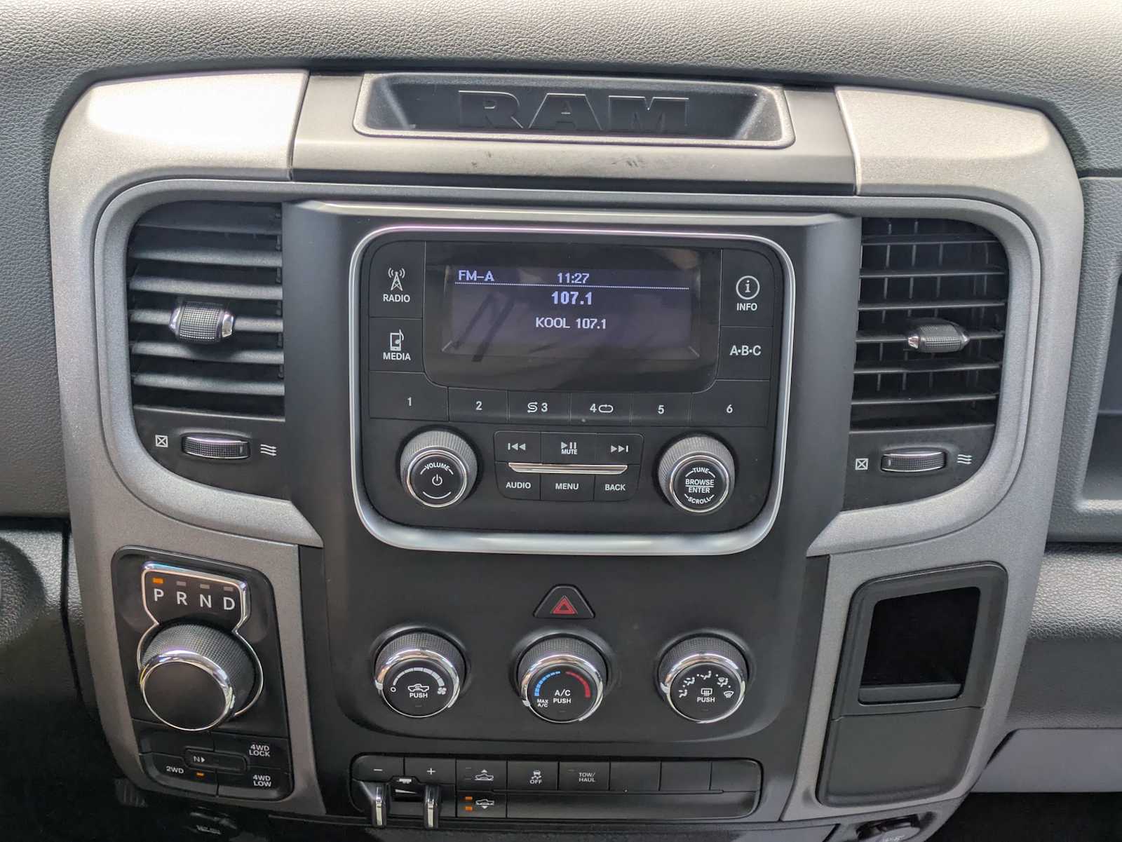 2014 RAM 1500 Tradesman 27
