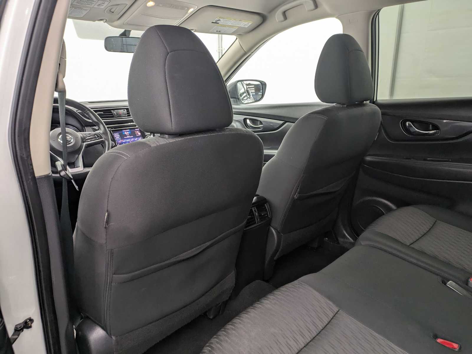 Thumbnail: 2018 Nissan Rogue - 19