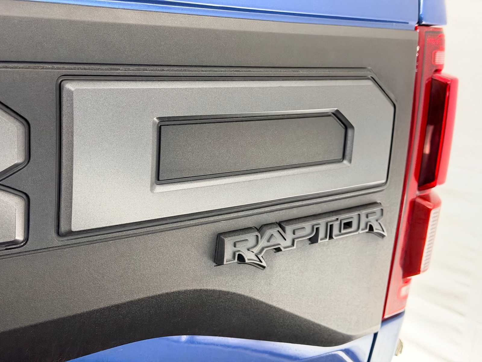 Thumbnail: 2019 Ford F-150 - 13