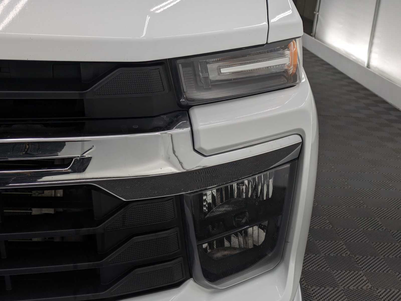 Thumbnail: 2024 Chevrolet Silverado 3500 - 10