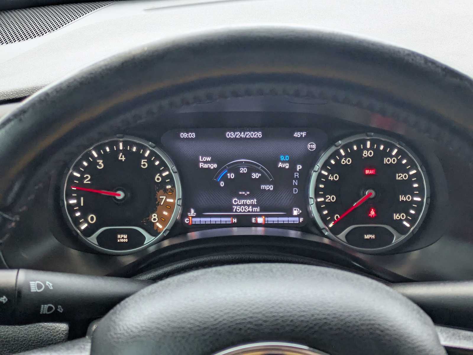 Thumbnail: 2016 Jeep Renegade - 34