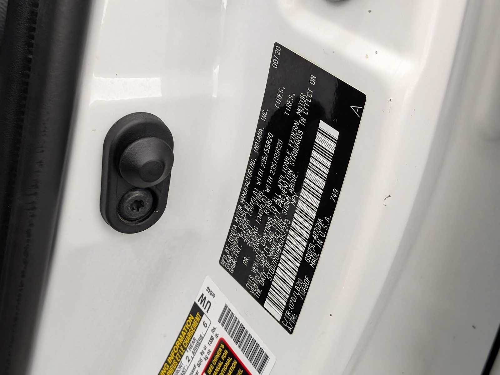 Thumbnail: 2021 Toyota Highlander - 37