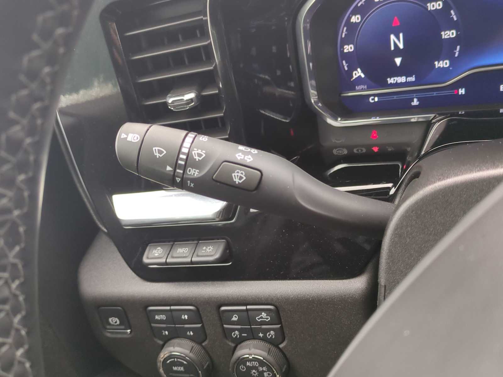 Thumbnail: 2025 Chevrolet Silverado 1500 - 25