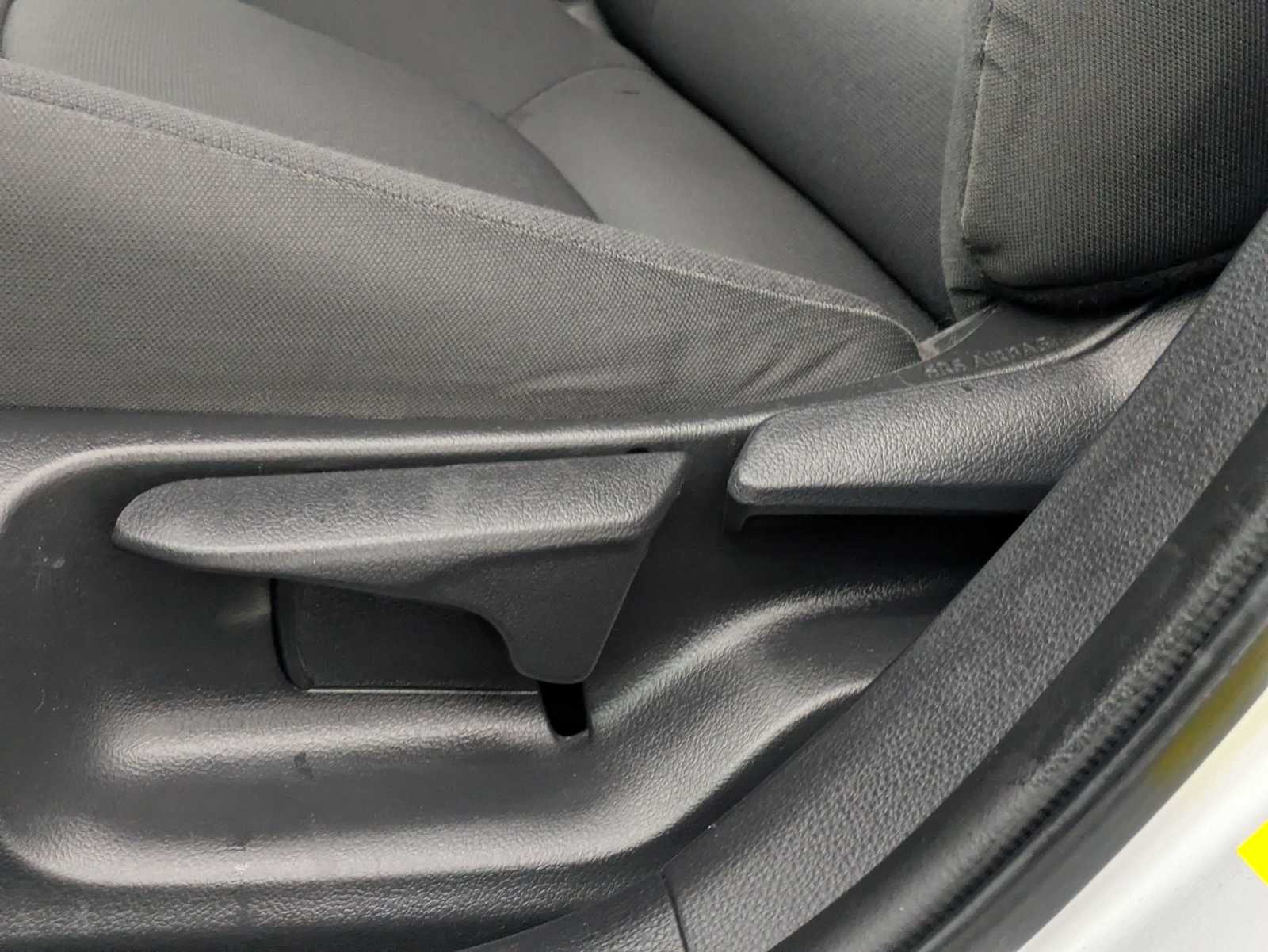 Thumbnail: 2022 Toyota Corolla - 18